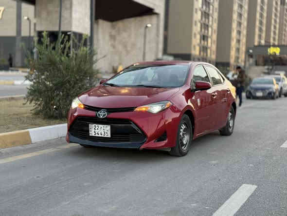 السلام عليكم كورلا 2017❤️❤️
حادث جاملغ خلفي فقط بدون ارباك
بجم كبس ماشيه 110 
موصفات LE المعروفه رادار حجر موجود  
رقم اربيل الدولي باسمي تحويل مباشر 
هزه ورقم وسنوية جديد محرك كير مكفول 
تخم تاير باتري مدوشمه وكامله بس صدر بي ملاحظات 
السعر 127 وبيها مجال 
للاتصال 
***********
***********
