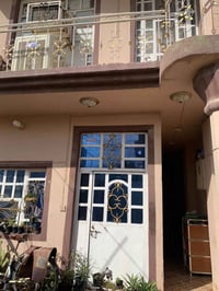 كاطون الرازي • ١٠٠م • بيت طابقين