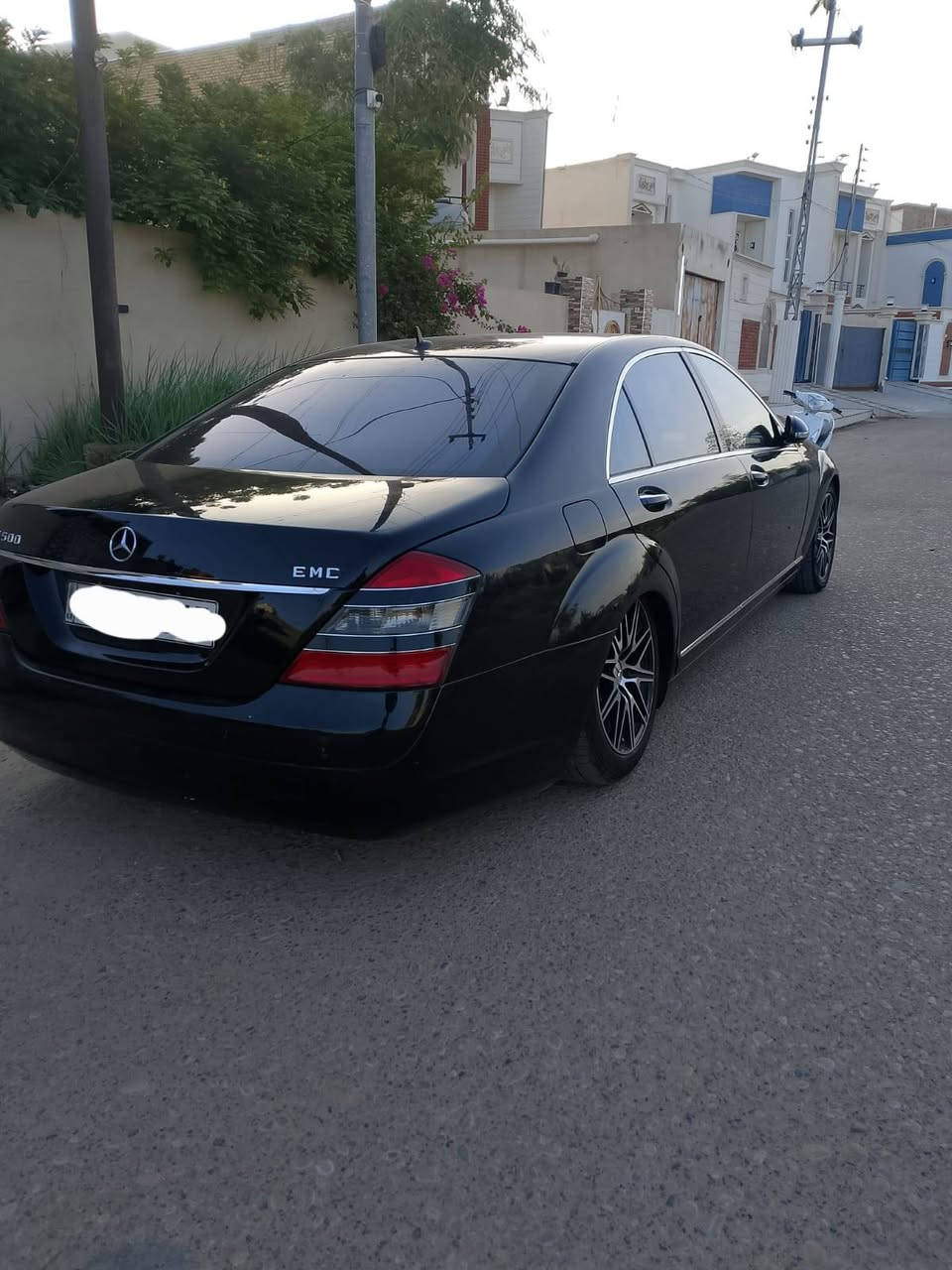 مارسدس كفاله كص وحادث 8سلندر S500 وارد ياباني
فول مواصفات باب طويل رئاسي ب75 وبيه مجال
وترهم مراوس حسب القناعه 
السياره بلعماره ***********

