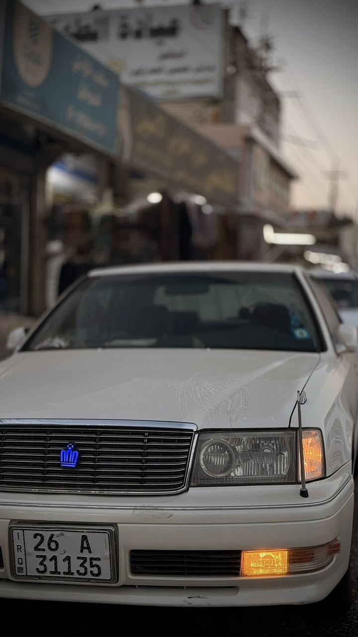 السلام عليكم راس الثور فلات صدفي كفاله عامه كرستال اصل مداور ثاني يوم رقم صلاح الدين(أ) سياره جديده كلش محرك سي 9فيشه وحده بل كارتون سياره محوره غاز 
. 
..(ملاحضه) تشوف السياره  متعجبك لاتكسر بيهه
. 
ارايل امامي خلفي كرستال✅
. 
مري شفط+بجم ابو عيون✅
. 
كشنات كهرباء غرفه جديده بل كارتون✅
. 
تبريد حداديه تخم تاير  ويل كب ليزري جديد  كهربائيات شغاله كلهه✅
. 
گيجات ليزريه⚡
. 
سياره مابيه كل نقص وجديده كلش كفاله عامه. المكان النجف الاشرف
..  السعر 115 اي استفسار خاص.ـ ***********
