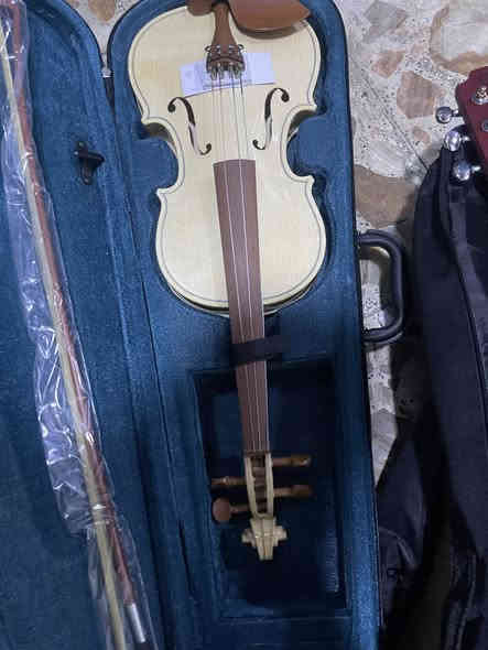 كيتار  للبيع ‏عدد أربع قطع. الأصلي جديد بل باكيت 
‏النجف الاشرف للشرا يتصل معرض العذاري /ابو محمد رضا*********** يوجد توصيل كافة المحافظات
‏
