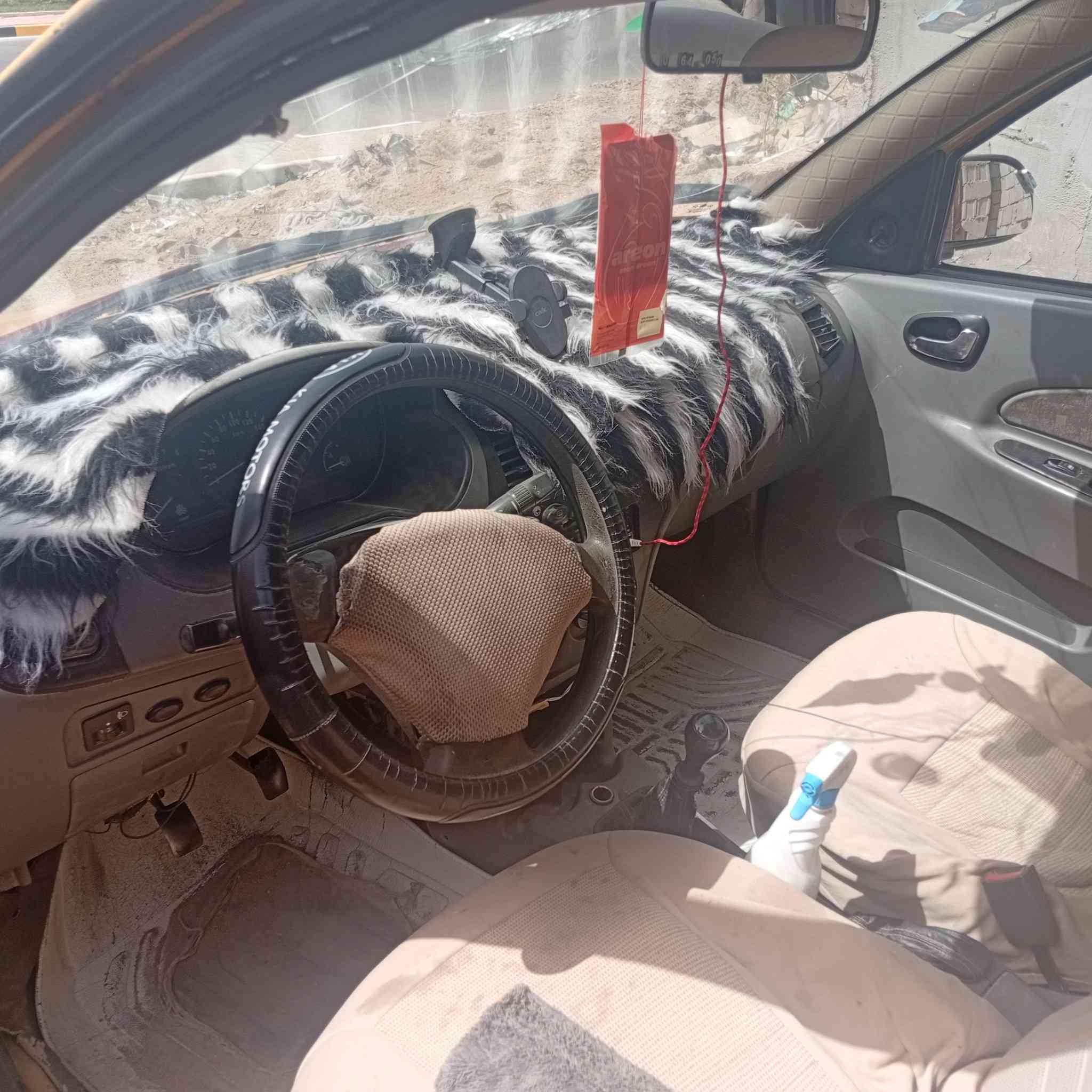 السلام عليكم طيبه موديل 15 بصره مكينه جير حداديه طائرات نص عمر كهربائيات كلها شغاله ماكينتها بيها دخانه سعرها 16 ورقه عنواني بصره الزبير ***********
