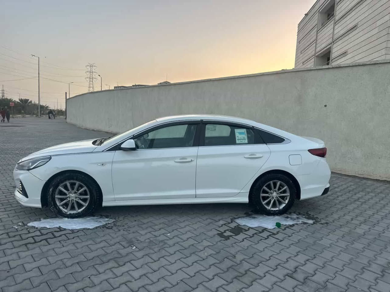 سلام عليكم 
سوناته 2020 ادوت كصه دخول جديد 
سياره جاهزه كير محرك حداده كفاله تبريد ثلج تخم تاير جديد محرك 2400 دوش  بانزين اصل شاشه كامره  كشنات جلد تدفئه تبريد مرايات شفط شاره مرايات نضام يكو تحكم ستيرن 
سياره جاهزه احله من الصور
متؤم شمالي نكليزي  السعر68$ العنوان بصره📍
الهاتف ***********
