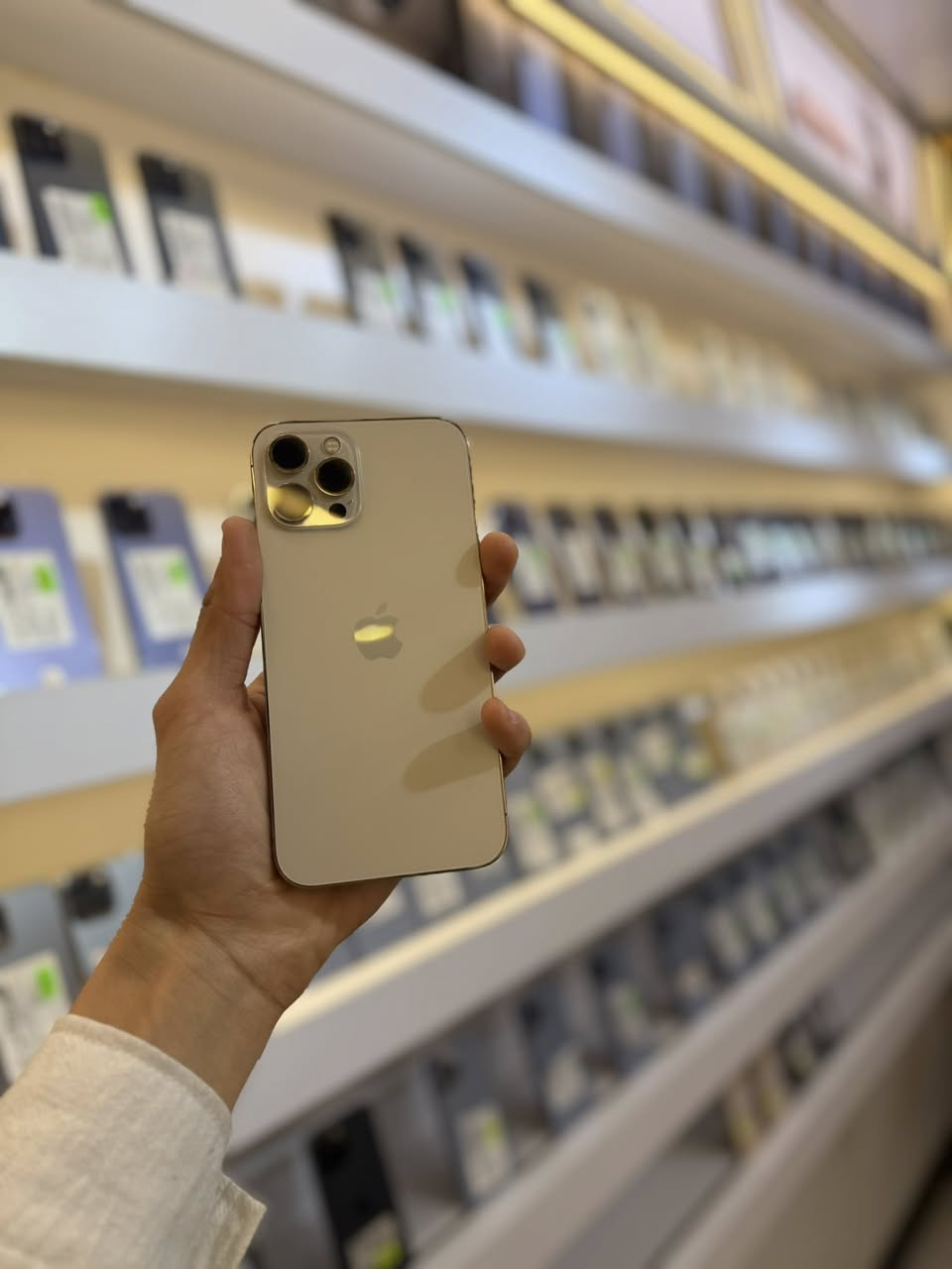 سلام عليكم ايفون 12pro max
نضيف كلش 128 GB

ماستر

سعره 425 

بطاريه 89/:

***********
