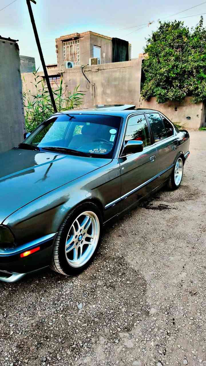 BMW 1992 535i

مكينه وكير جدد كفاله مكفوله من الكصه والحادث
صبغ جماليه فقط 
دعاميات m امامي خلفي ويل m تخم تاير جديد
تحكم مري جانبي 4 جام كهرباء 
منضومه زنون شاشه سستم صوت دمام 
فتحه سلايت شغال طكتين
سنويه جديده لل2030 رقم انكليزي كربلاء
شرط مداور مكان السياره النجف الاشرف السعر 55 وبيها مجال 
للاستفسار ***********
