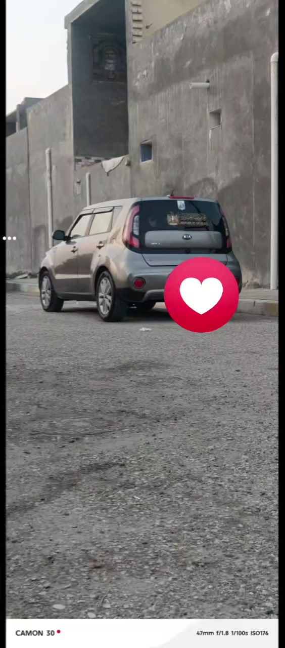 صول 2017
محرك 2000
وارد امريكي 
رقم إنكليزي بغداد باسمـي
حادثها جاملغ وشوية من البنيد

قضاء علي غربي 
📞 ***********
السعر: 125 وبيهه مجال بسيط
