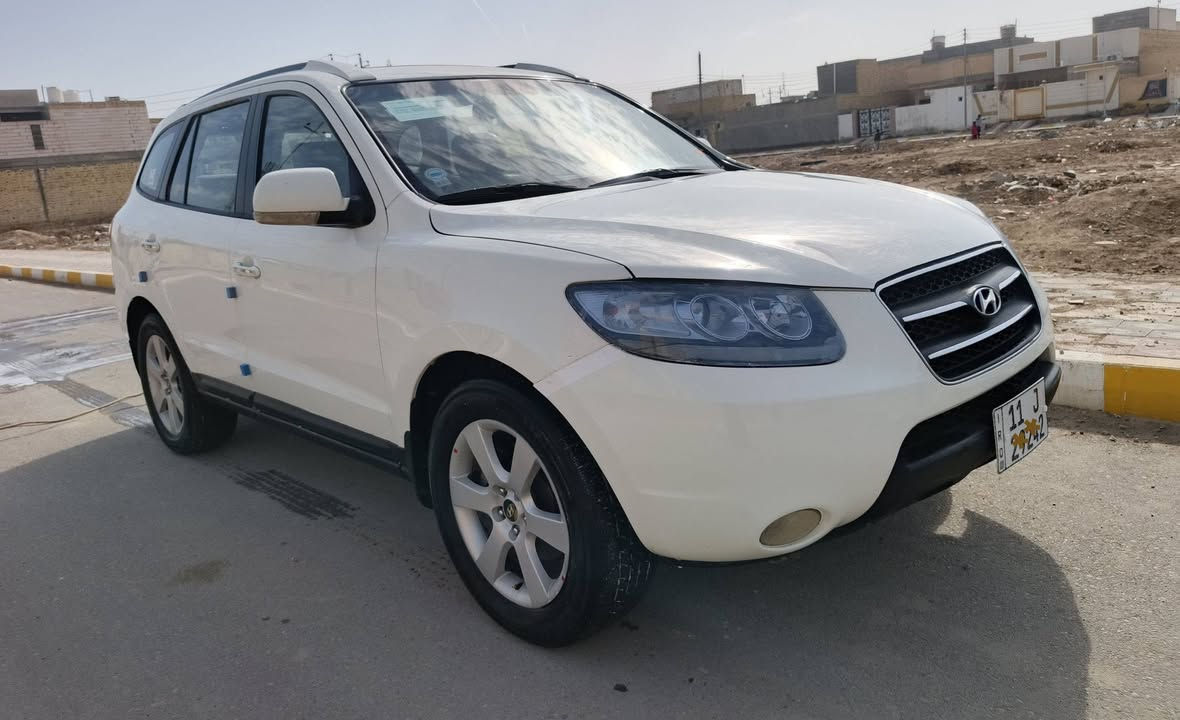 السلام عليكم ورحمة الله وبركاته 
هونداي سنتافيا 2009 رقم بغداد دولي مشروع وطني لغايه 2030 تحويل ثاني يوم /خليجي كفاله عامه ضربه وصبغ وتبديل /فول مواصفات 1/1/راكب7 /محرك 6V/سياره مجهزه من اي شي محرك حداديه تخم تاير تبريد شغال /سياره جاهزه من كل شي /فتحه سقف /تحكم استيرن جيهتين /ويل كب /دواخل عسلي جلد /للاستفسار الاتصال على الرقم *********** العنوان ذي قار قضاء النصر
