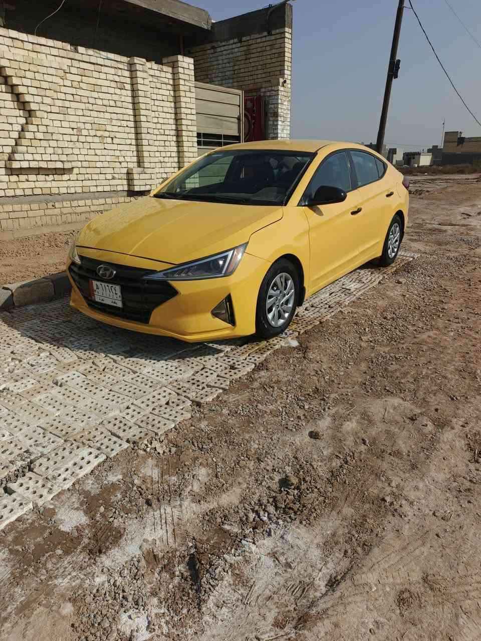 السلام عليكم النترا موديل 20 بغداد باسمي مصفره هي وغرامات منظومه غاز وارد امريكي محرك2000 منظومه غاز جديده صدر خلفي امامي جديد تخم تاير تبريد شغال سياره جديده بمعنى الكلمه وبالعافيه علي ياخذها سعر 130$وبيها مجال بسيط *********** حادثها بلمنشور
