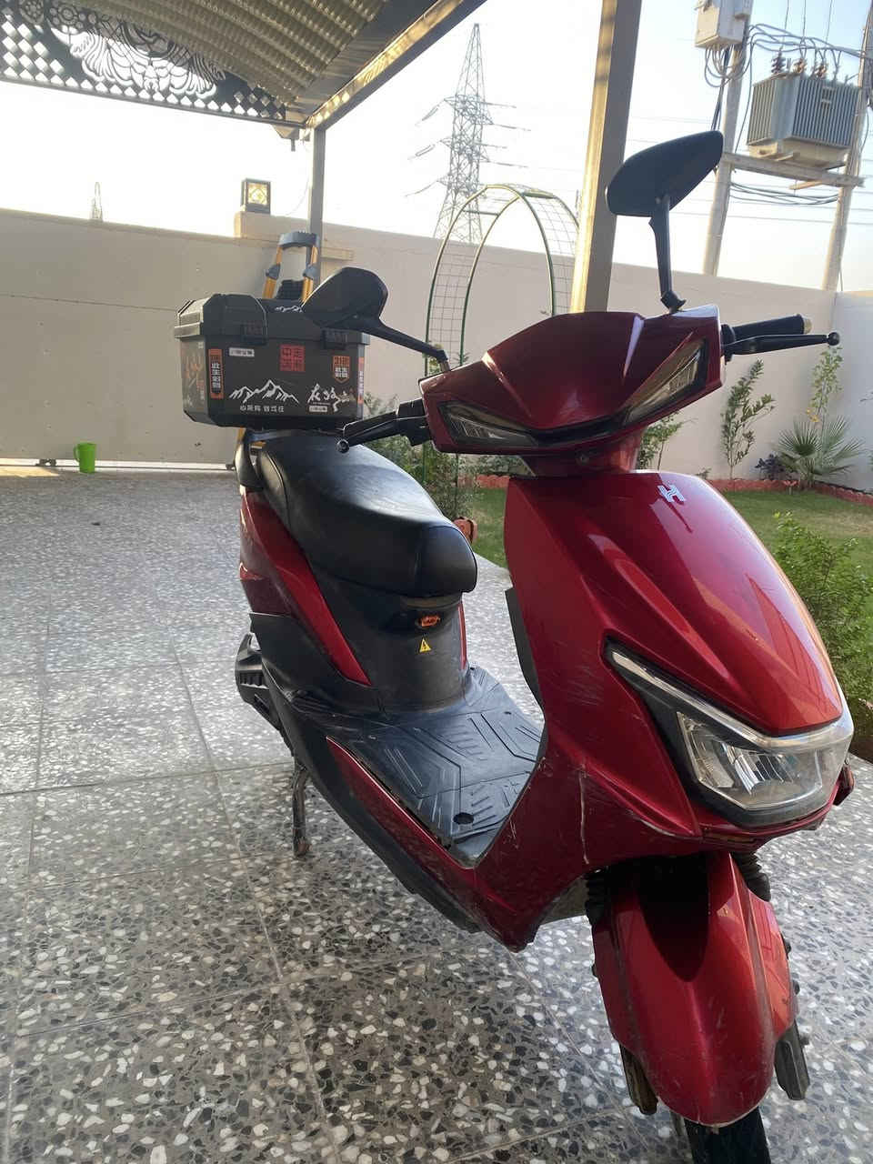 السلام عليكم دراجه سكنس شحن 2025نضيفه شوي اكو شخوط بل كفرات بس بطارياتها ما تاخذها. اذا ما تفحص بعينك وتشوف شكد جدد بطارياتها جدد قبل شهرين بدلتهن كلهن 6بطاريات تجي سرعه 65حقيقي دراجه نضيفه كللش السعر 600وبيها مجال لناس الطيبه وتحياتي 

الهاتف ***********

العنوان بغداد العامريه
