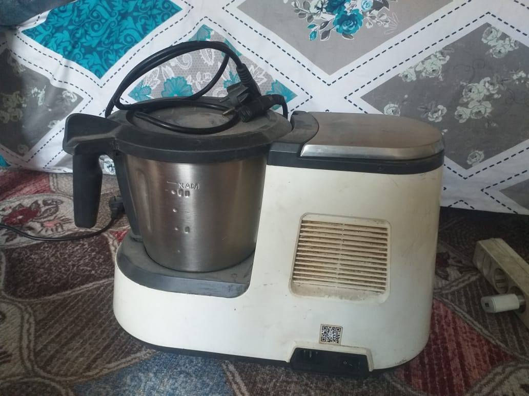 مكلفه بلنشر 
خلاط كهربائي وبي ميزان 
السعر ٢٥ وبي مجال بسيط
العنوان موصل الدركزليه 
الرقم على خاص


**إذا كنت صاحب هذا الإعلان وتريد حذفه لأي سبب، رجاءا أرسل رسالة إلى الدعم الفني**