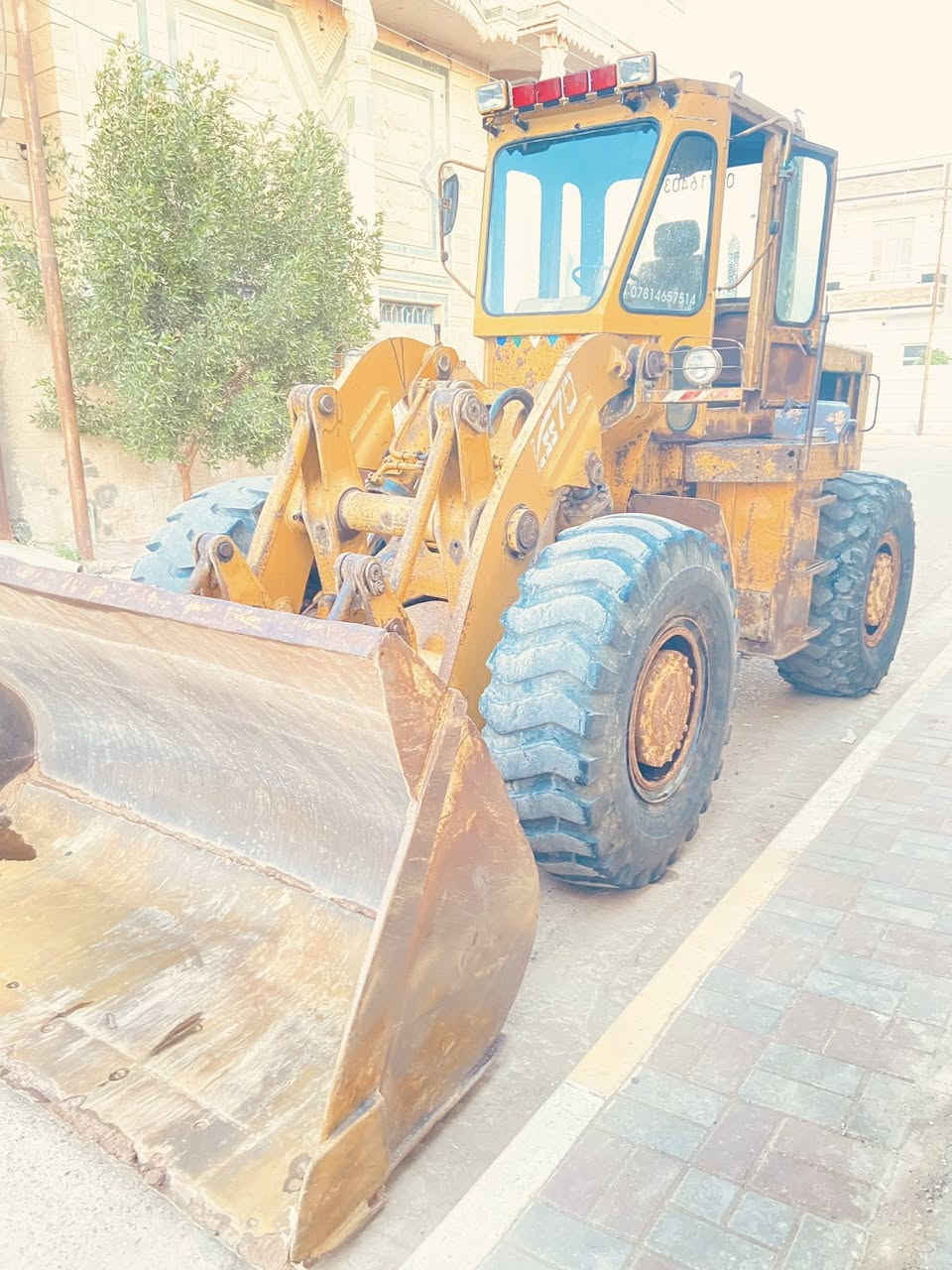 شفل عادي موديل 79 محوره كلها بي  مكان الشفل الرمادي
الاتصال: ***********
