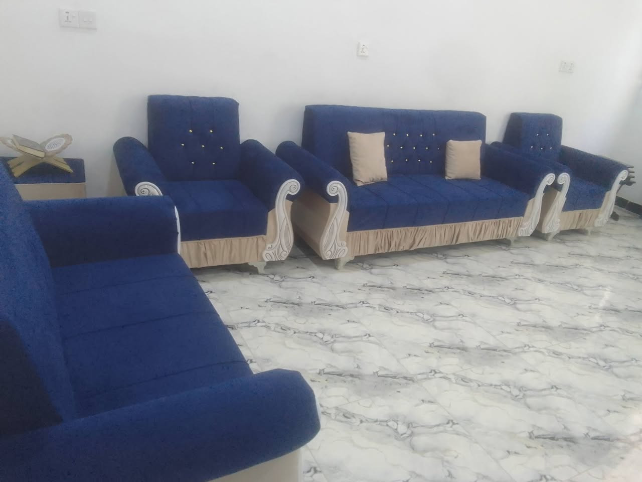 تخم للبيع نظيف  استعمال قليل  العنوان  ديالى ناحية العبارة قريت حدالاخضر 
المراسلة خاص او الاتصال على الرقم التالي 

***********
