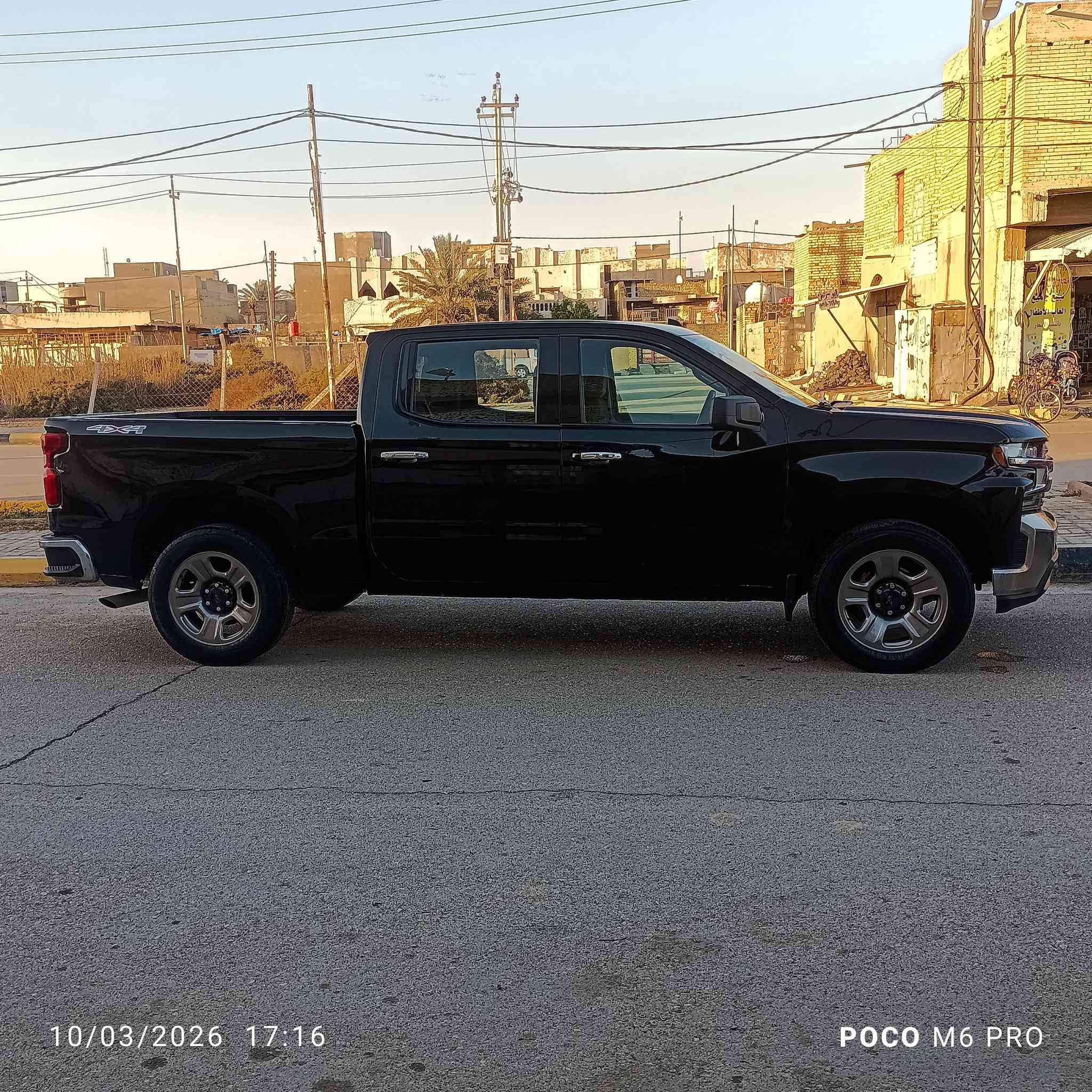 السلام عليكم ورحمه الله للبيع سلفرادو موديل 22 السياره ماشيه 35 الف ميل  رقم بغداد سنويه لحد 29 محرك 4 
2700 تيربو تفاصيل اكثر اتصل ***********  السعر 160$ بي مجال
