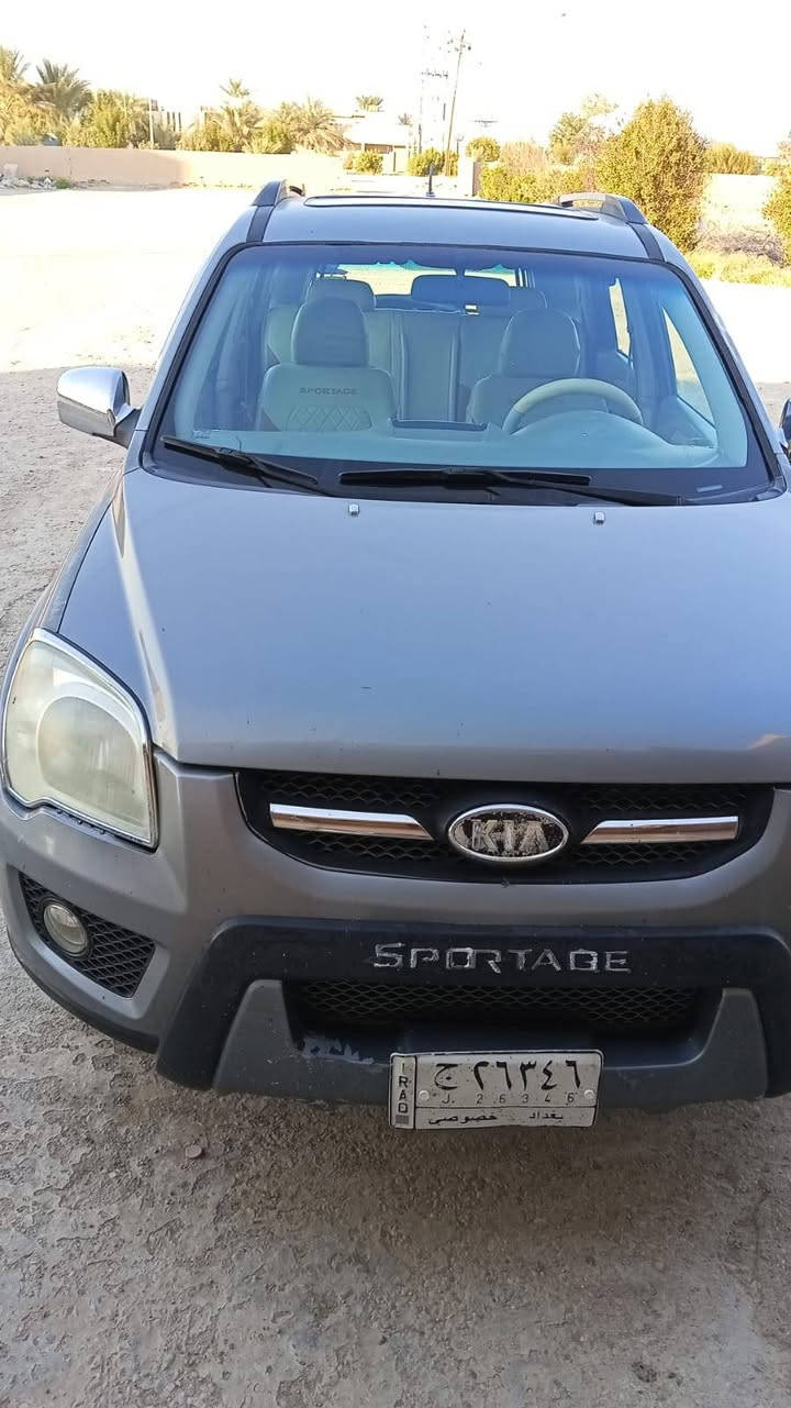 السلام عليكم
سبورتج موديل 2009 
خليجي سياره نظيفه 
السعر 125 ورقه بيه مجال 
العنوان واسط جصان
للاستفسار ***********
***********
