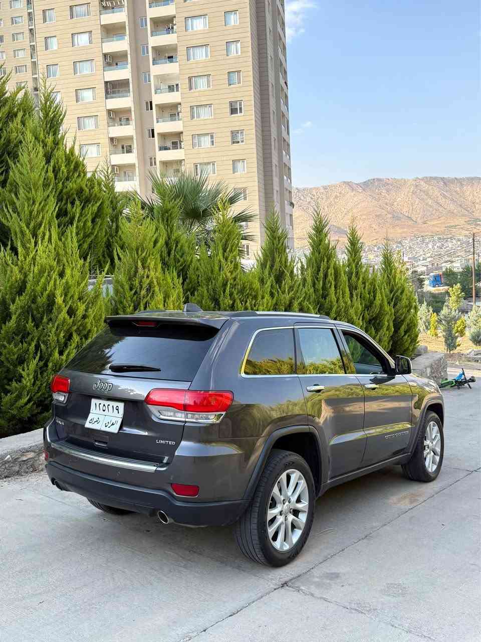 اجدد جيب ب موديلها بكل العراق 📦

جيب لاريدو Jeep Laredo
الموديل : ٢٠١٧ | 2017
لمتد | Limited 

ماشية فقط 36 الف حقيقي بشرط
محرك ٨ سلندر 5.7 هيمي 

اخوان السيارة بدون صبغ 
دخول كلين مكفولة كفالة عامة ماعدا كارت صغير

(( السعر : 223 ورقة $ )) ومجال بسيط
اخوان السيارة زيرو صفر و اني مسؤل عن كلامي
رجاءً السياره متتقارن ب اي جيب 
و ليشوفها غالية يعبر المنشور بكلمة طيبه 

***********
(( *********** ))

 السيارة رقم دهوك بشرط التحويل

مواصفات الجيب معروفة دهوك, العراق

