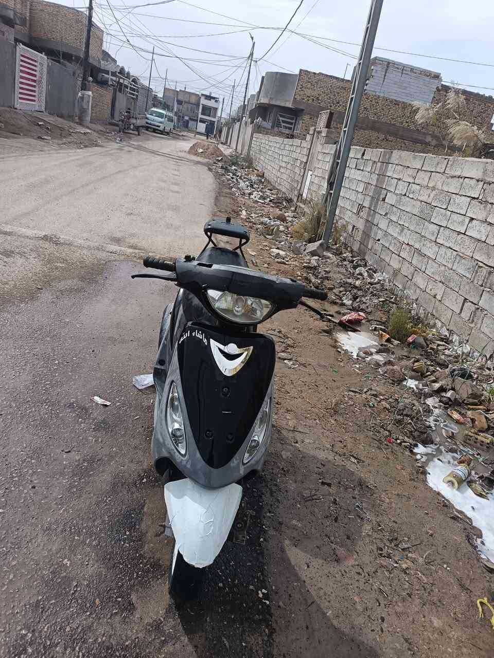 السلام عليكم ماكس منغولي دراجه ممفتوحه ابد بس بيه دخانه انت جفته بيدك دراجه بلاديه نضيفه مرتبه كلشي ماعايزهة تجي وتشوف الدراجه ملحه الدراجه سعره 525  وبيه مجال بيك خير وتدلل


**إذا كنت صاحب هذا الإعلان وتريد حذفه لأي سبب، رجاءا أرسل رسالة إلى الدعم الفني**