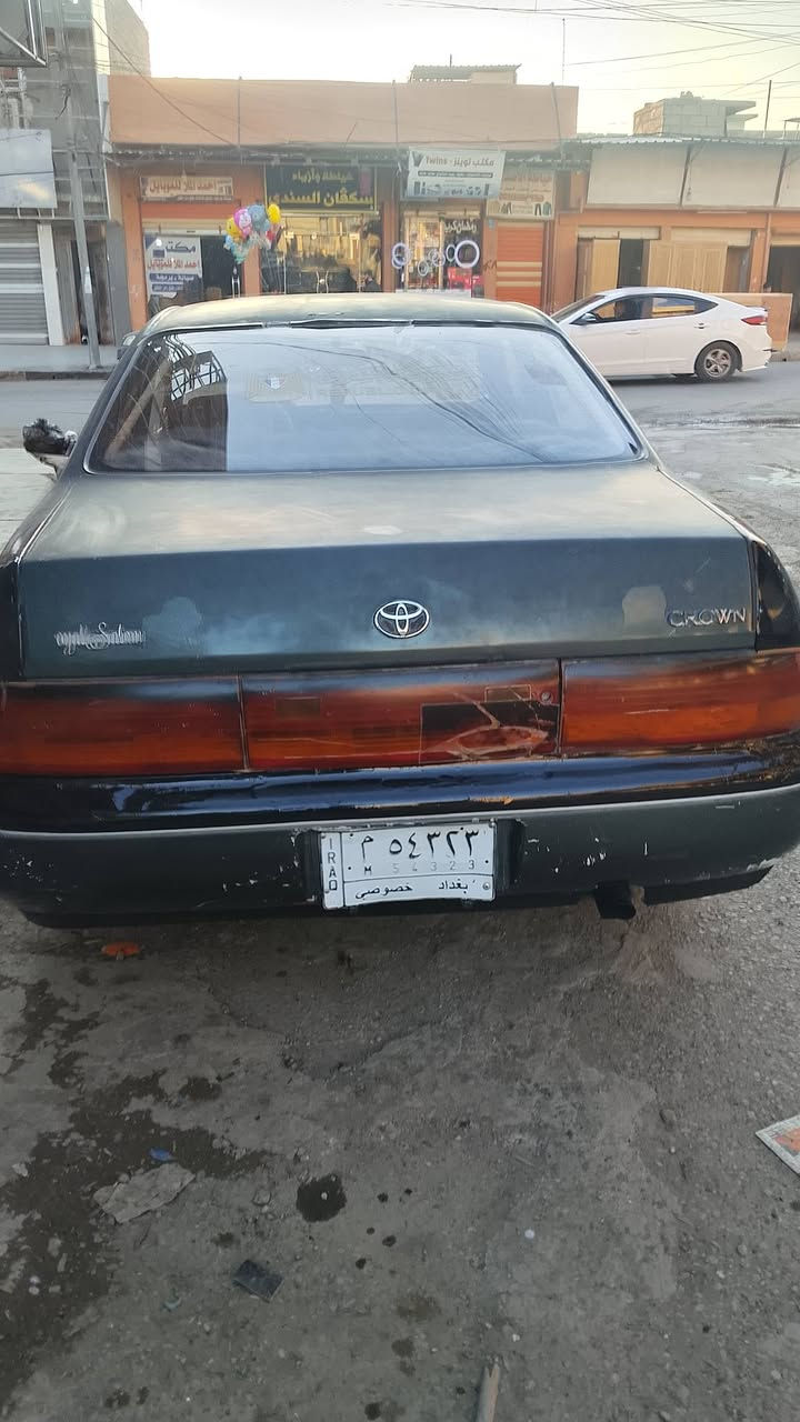 السلام عليكم اخوان عدنه هاي السيارا البيع بطه محرك 3000 كير محرك جديد طخم تايات جداد  جامات كهرب موديل 1992 بيها صبغ مكانات السعر 38 أو بي مجال مكان موصل 🫡 ***********
