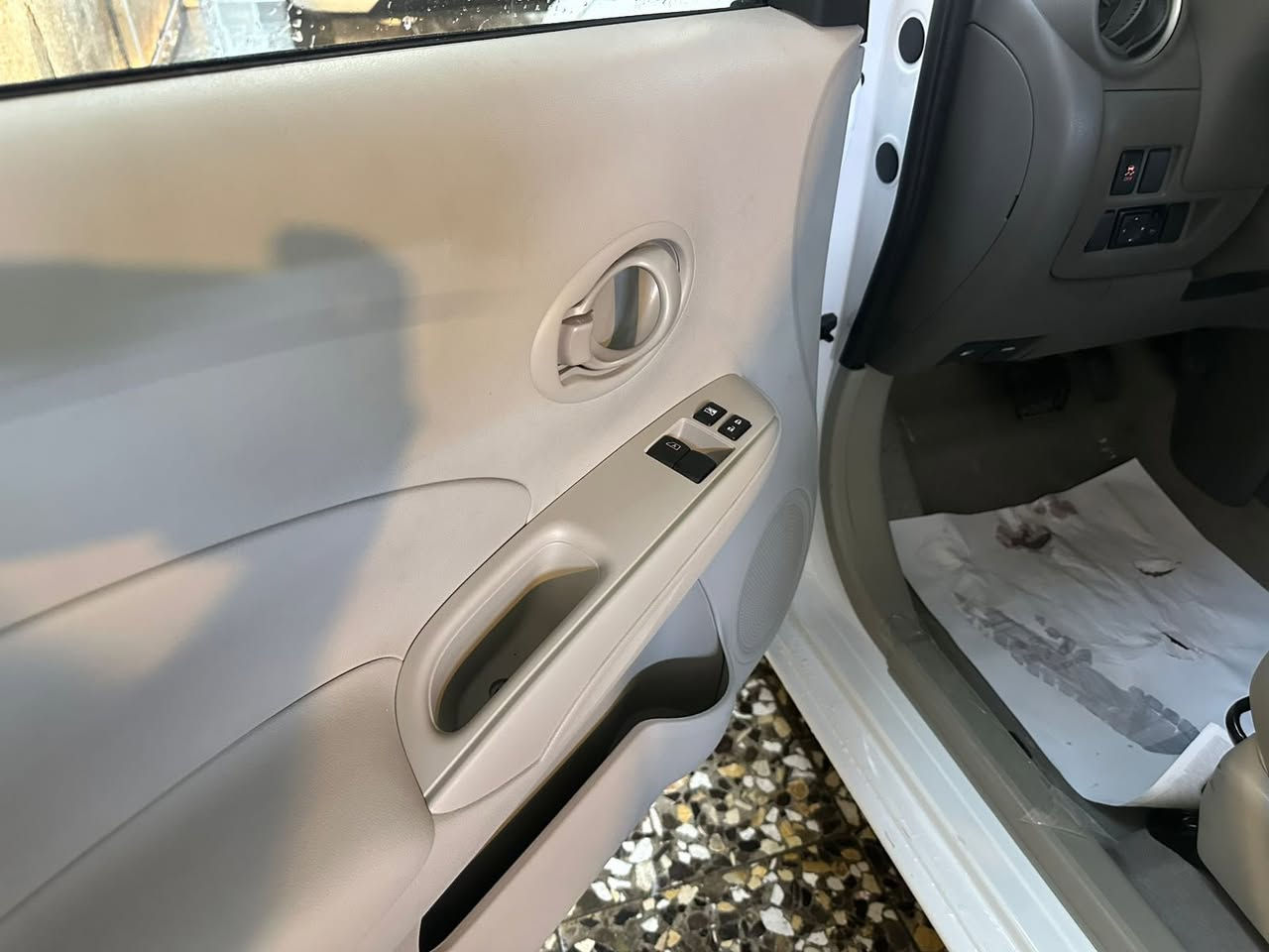 � عروض رمضان المبارك 🌙
رمضان كريم وكل عام وأنتم بخير 🤍

🔥 تحطيم أسعار – أقوى عرض رمضاني! 🔥

🚘 تم وصول وجبة جديدة من Nissan Sunny 🚘
🆕 موديل 2025
✨ زيرو صفر
🔢 مرقم – رقم أربيل الدولي الجديد
📄 وكالة + تحويل عقد مجاناً

🛡️ الضمان الرسمي:
✔️ 3 سنوات أو 100 ألف كم
✔️ شامل جميع المحافظات

⚙️ المواصفات:
• سبايدر
• بروجكتر
• شاشة لكزز
• دبل ريموت
• بليته زرقاء
• شباك جديد
• علامة جديدة

📍 المكان: بغداد – الكرادة

📞 للاستفسار والحجز:
***********

🚨 الكمية محدودة والسعر نازل بمناسبة رمضان… لا تضيع الفرصة
