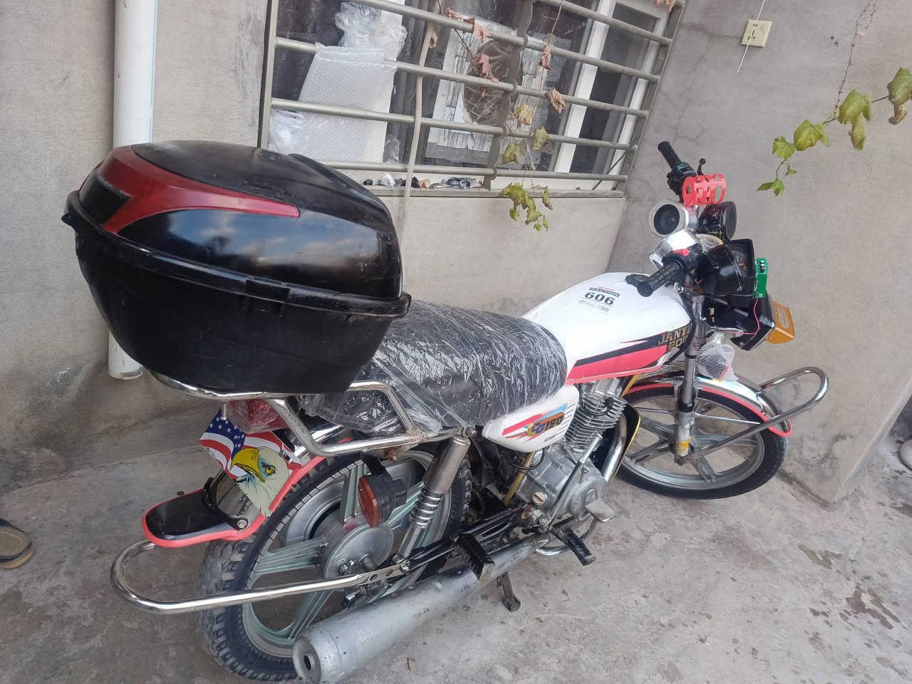 جني للبيع
نگره سلف يشتغل 
گير محرك بشرط لا صرف لا بخار ولا صوت 
كهربائيات كله شغال بشرط 
نشاط فول ماشاءالله 
سعره 325وبي مجال قليل للطيبين 
***********
