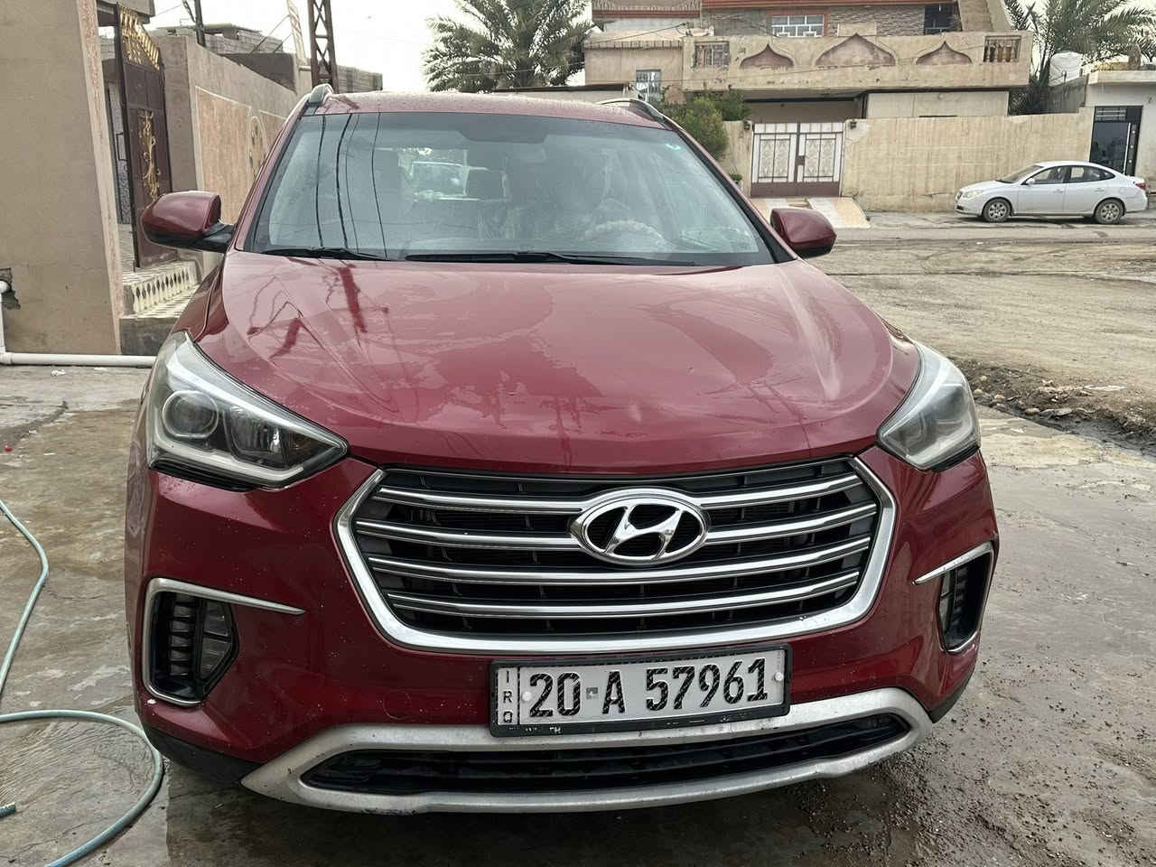 السلام عليكم...
سنتافيا كراند ،،2017 
دفع رباعي 
7 راكب
3 قطع تبريد
ضرر .. جاملغ وبنيد تبديل وبيها بارد بالجاملغ الخلفي الايمن 
رقم ديالى بأسمي شرط التحويل بدون وكاله السعر (١٦٠ )العنوان ديالى 
***********

