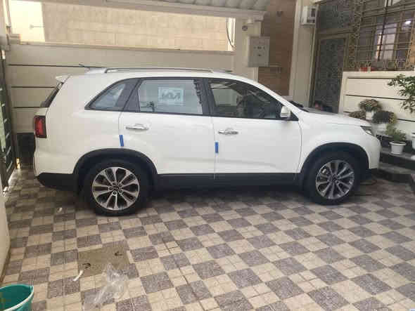 السلام عليكم
اخواني 
لعشاق الجديده والكفاله. 

كيه سورنتو خلجيه (2014) 
محرك دوش  أربع سلندر
ماشيه (105) شرط حقيقي 
السياره بعدها بوضع شركه 
الموصفات 
أنرت ترحيب عنده الاقتراب 
دخول ذكي بصمه تشغيل بصمه
أشاره بل مرايه المري شفط 
تحكمات فول أربع جهات
7 راكب 
تبريد 3 قطع
بردات بلاديه
أنره ترحيب أربع أبواب 
ليت لد وعدسه 
تبريد بيانو 
حساس امامي. وخلفي 

اخواني اخواني الي يعشق الجديده 
كفاله من بارد ومن رصعه ومن خدوش 
محرك كير حداديه شركه 
عنواني الأنبار رقم سليمانيه 
سنويه لحد 2027 شهر العاشر جديده السنويه
السعر (175) وبيها شويه مجال 
***********

‭0773 378 1061‬
