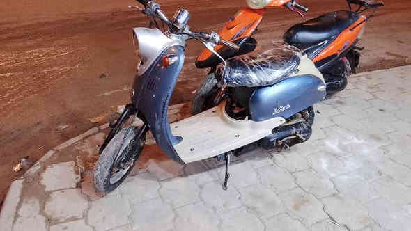 سلام عليكم دراجه مصريه للبيع بس مجفته سعر 250 بيه مجال عنوان ناصريه مركز رقم*********** ستفسار
