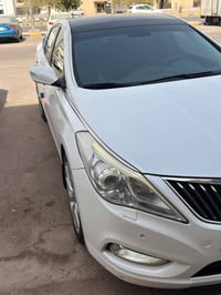 ازيرا فول • ٢٠١٥ • تبديل باب