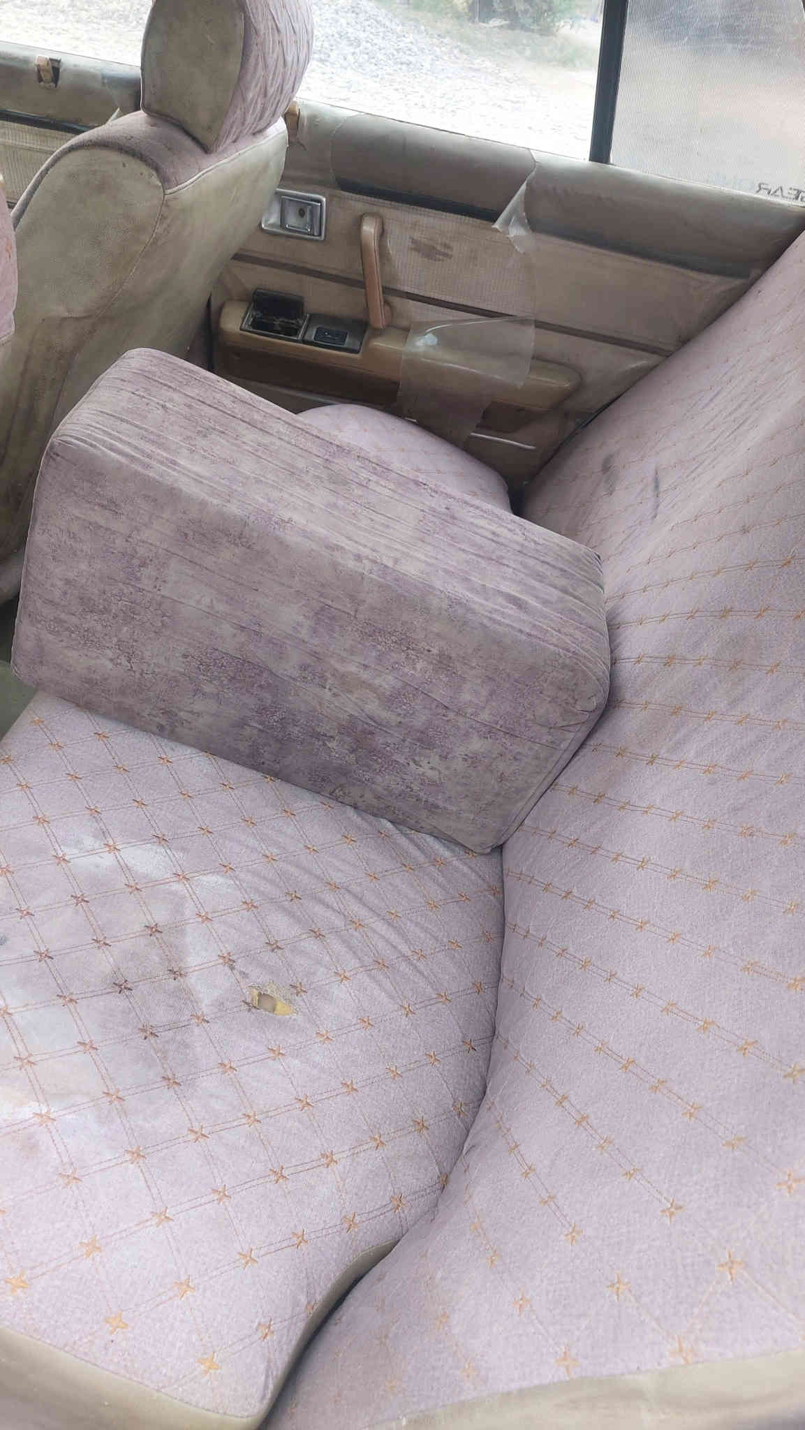 السلام عليكم سوبر ٨٢ رقم نينوى صدامي اوراق ضايعة أبيع حبل مكفولة دولة وعشاير كير شرط محرك بي بخار محرك بلادي صدر وتخم تاير جديد كهربائيات كلهة شغالة كشر وقرفة بلادي نضيف باور ستيرن شغال جام كهربائي شغال مسجل وسمعات شغال سيارة ترياك وين معجبك السعر ١٠ اوراق مكان السيارة العلم قريت الربيضة ***********
