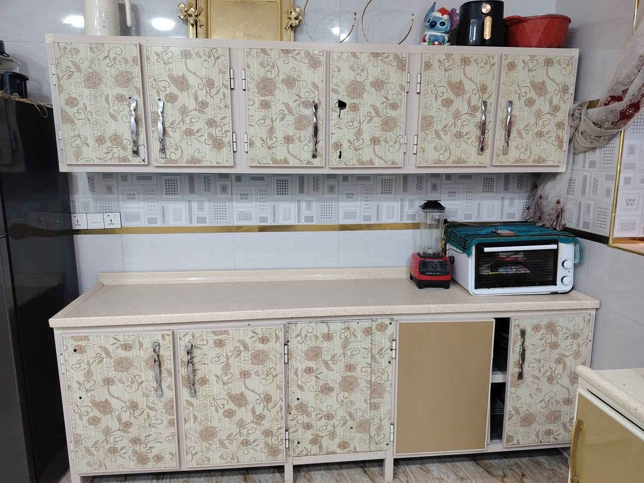 سلام عليكم غساله مواعين ٥٠ طباخ ١٢٥ وبيهه مجال المكينه ١٠٠ وبيهه مجال الكاونتر ١٥٠ وبي مجال المكان الزعفرانيه بيت بنيه ***********
