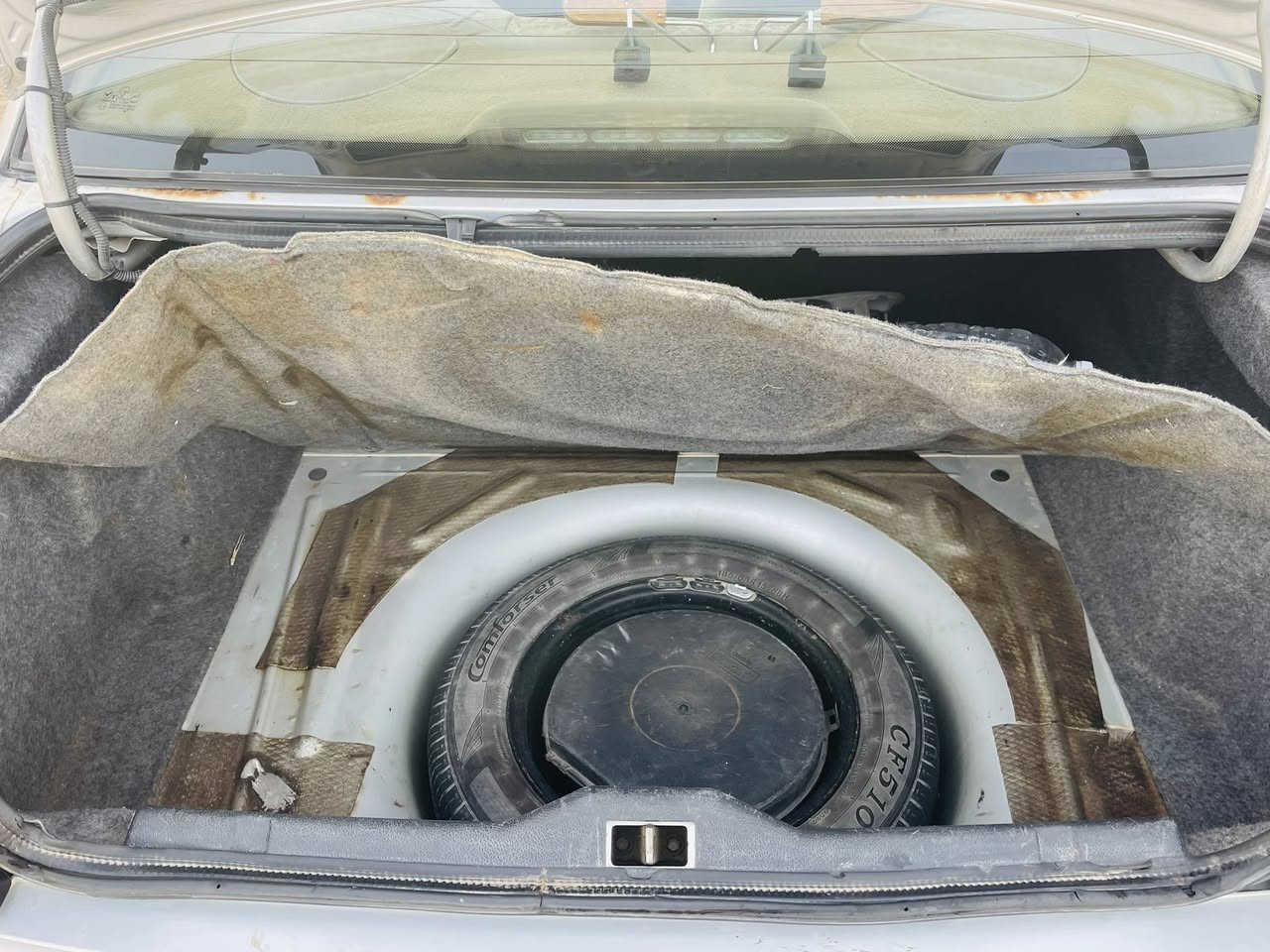 للبيع سمند 2012 رصاصي
سياره ع وضع شركه كل شغال 
رقم قادسية انكليزي
السعر 47 وبيها مجال 
***********
