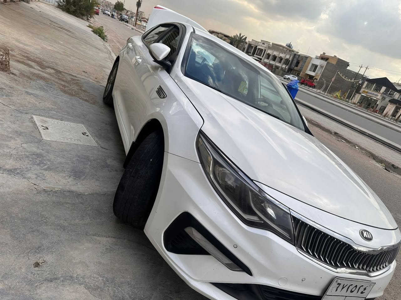 السلام عليكم اوبتما. ٢٠١٩  خليجي ماشية ١٨٣ بيها ظربة موضحة بالصور السعر ١٣٢ محرك ٢٠٠٠ رقم أربيل وكالة موجودة وبيها مجال للطيبين مكانها بغداد حي الجهاد لاستفسار ***********
