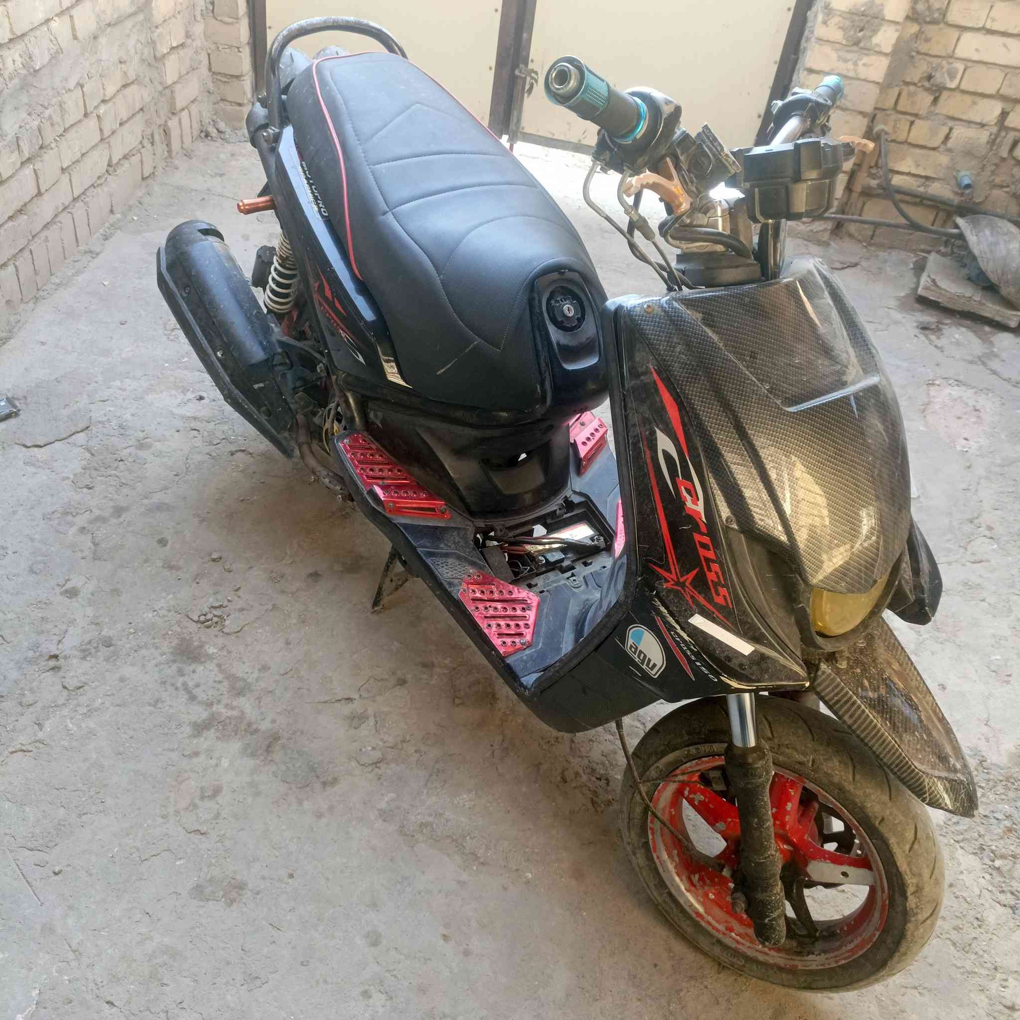 سكنس جبلي دراجة نكرة سلف كهربائيات كلها شغالة مكينة مبدل بس ولفات ببوشة بلاد مكاني زعفرانية سعر ٧٥٠ وبيها مجال رقم ‏‪***********‬‏
