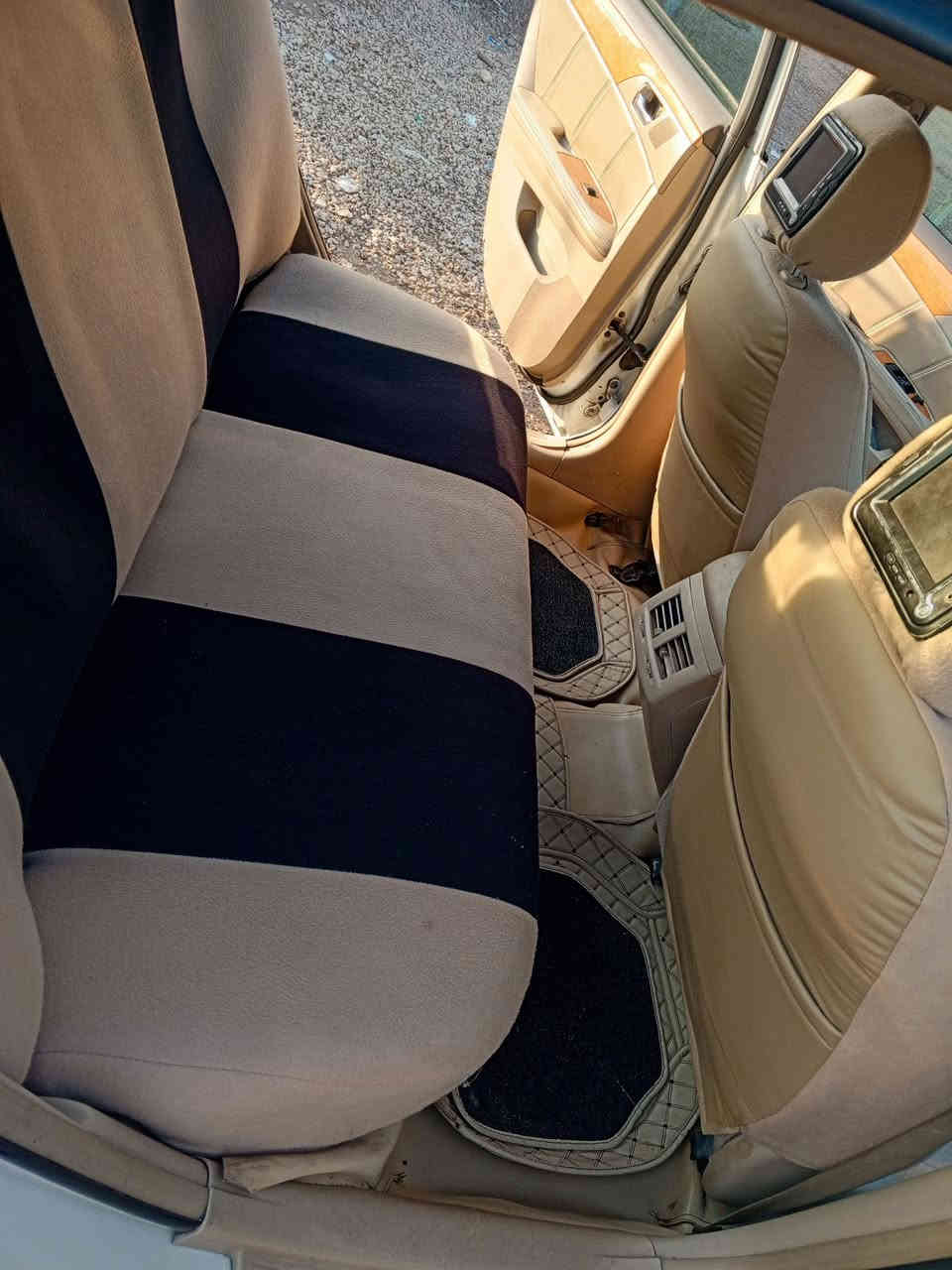 سلام عليكم افلون خليجي فول مواصفات2007 لمتد 
6 بصمات اشاير ترحيب كشنات جلد 
تنته كهربائي  
كير مكفول مكينه مكفوله صدر مكفول تخم تاير السياره باسمي الضرر 3 قطع 

 للبيع  فقط والسعر 110 
 للتواصل *********** مكاني الاانبار القائم
