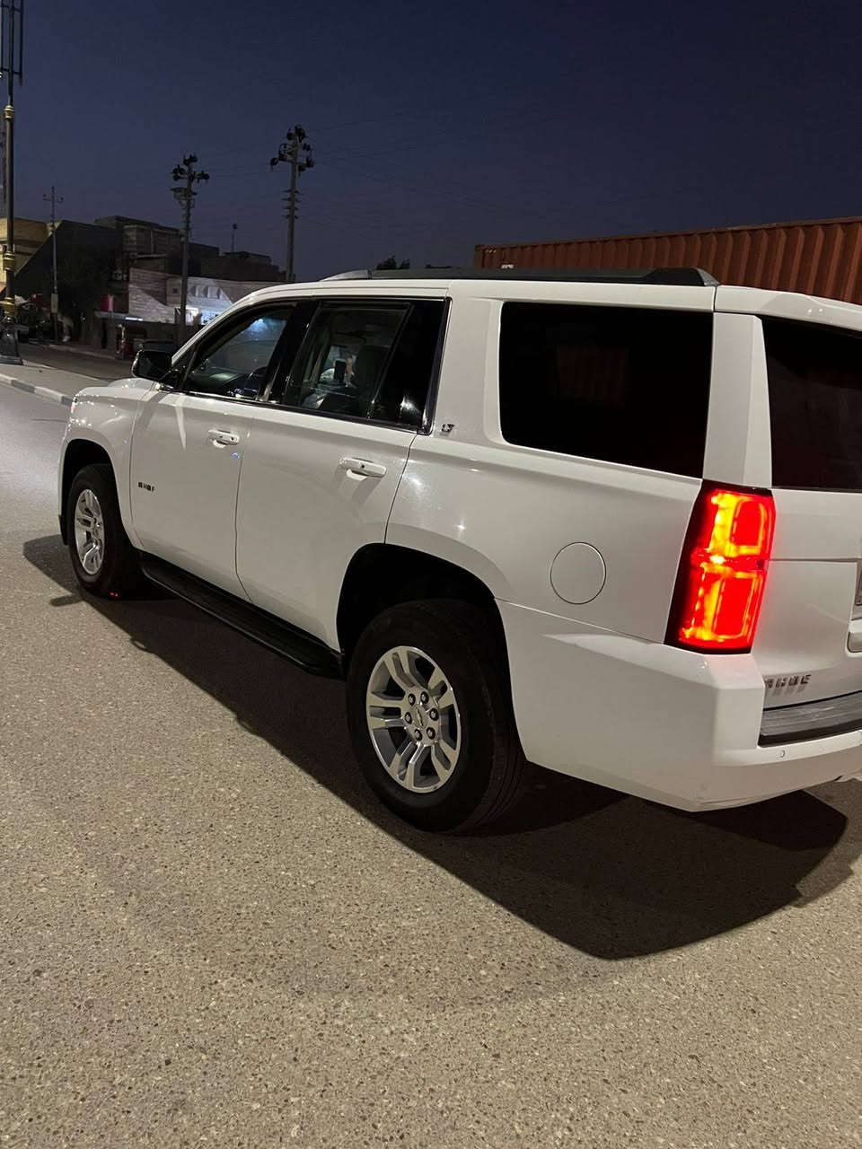 سلام وعليكم تاهو 2015 خليجي السياره بيه باب مصبوق فقط رقم بصره بسمي مكينه وكير كفاله حداديه تبريد تخم تاير كهربايات جاهزه مكان السياره بصره بيع او مراوس بسياره ناصيه السعر 285  المكينه ٥٣٠٠رقم الهاتف ***********
