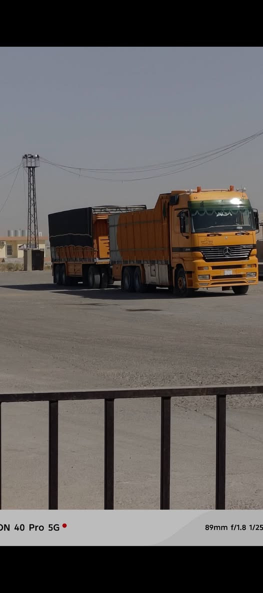 السلام عليكم
اكتروز سنكل خلفي دبل تاير بلادي 2002/ 2548 مكينه V8 دبل سوبر قاطره ومقطوره عربانه سوريا الطول 8/60  سياره كامله على الشغل جاهزه طخم تاير رقم نينوى شرط التحويل 

السعر540$ورقه وبيها مجال 

***********واتساب 

***********
