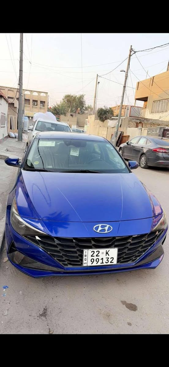النترا موديل 2022 رقم اربيل تحويل مباشر ماشيه 52 ضرر بنيد فقط بدون ايرباك وبيها طخه بسيطه يم البك لايت الخلفي 
سيارة جديده مابيها اي نقص 
مواصفات 
رادار امامي 
حساس بريك عند الطوارء 
محرك 2000 دوش 
كير اي تي المرغوب 
تحديد مسار 
مثبت سرعه 
سستم سماعات 
لايت لد زنون 
تخم تاير جديد 
وبيها هواي مواصفات
سياره كامله مكمله ما تصرف عليها ربع 
السعر 140 بيها مجال بسيط 
العنوان بغداد بوب الشام منطقة الاصلاح 
***********

