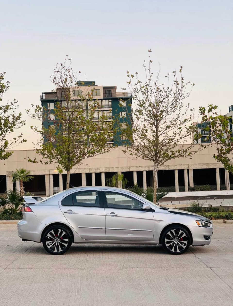 گۆرینەوە بە تەکسی 
یان فرۆشتن
سۆنەریم داناوە 
٢٠٠٩ مەکینە ٢٠ خلیجی مەرخوب 
گێر و مەکینە بە شەرت 
گێری تازە گۆراوە و لۆکی لەسەرە 
سەنەوی تا ئاخیری ٢٨ تازەیە 
تایەو ویلی تازەیە 
تەبرید و گەرمی و کارەبای بە شەرتە 
سەیارەکە ٢ پارچەی بۆیاخە 
بۆنیت لەبەر کالبونەوە بۆیاخە 
چەمەلەخی سایەق سوکە دەعمە و ناوی نەگرتوە 
سەیارەکە زۆر زۆر جوان و بێ کێشەیە السليمانية, العراق


**إذا كنت صاحب هذا الإعلان وتريد حذفه لأي سبب، رجاءا أرسل رسالة إلى الدعم الفني**