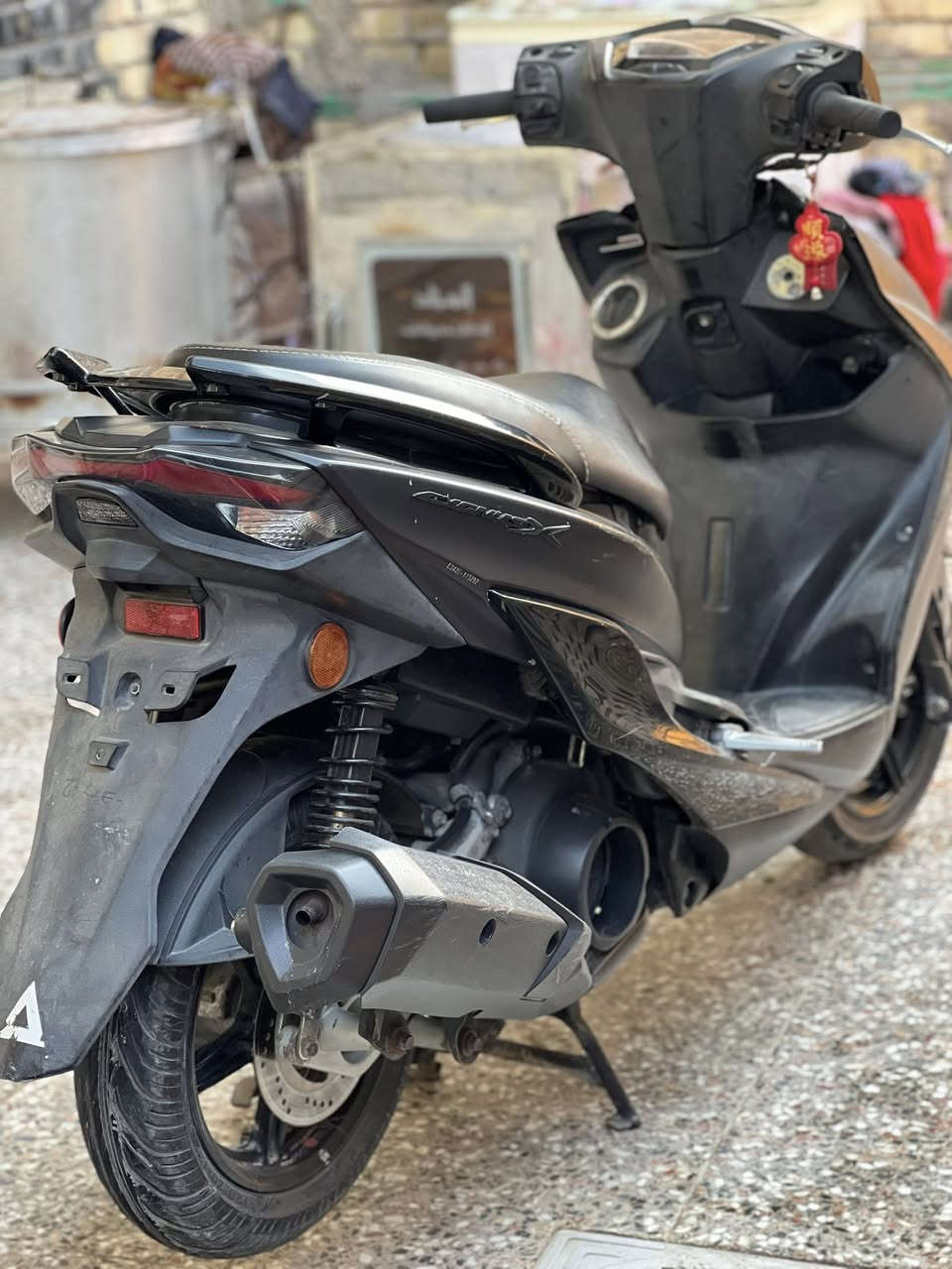 السلام عليكم سكنس شمعه  X5 مكينه كلجات مكفوله جيب فيتر وافحص لون اسود طافي بلادي كفرات مختمه ماشيه 18 الف مابيها اي نقص  مكاني الشعله لسعر خاص وبخدمتكم ***********
