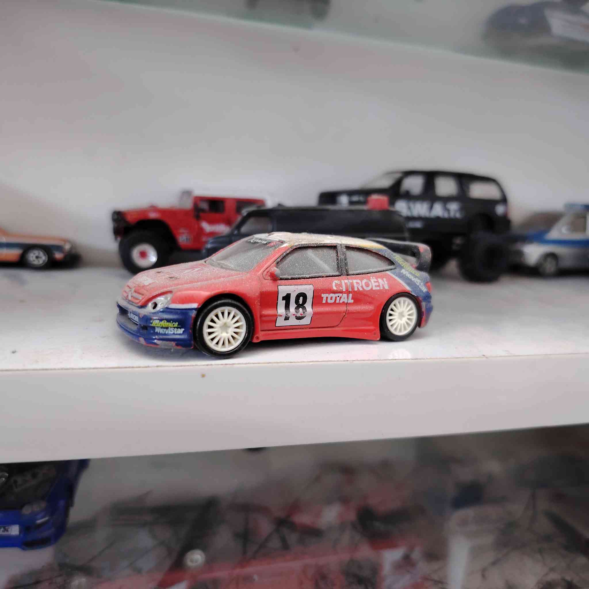 من رخصة الادمنيه إعادة النشر المجموعة للبيع وتم تخفيض السعر( لعدم التفرغ) أحجام مختلفه ٨٧ و٦٤و٥٠ و٤٣ و٢٤ وشركات مختلفة كورجي وهوت ويلز و جوني لايتنگ وگرين لايت وشركات أخرى وانشائيات  وباقي الصور بالتعليقات موبايل/ ***********
