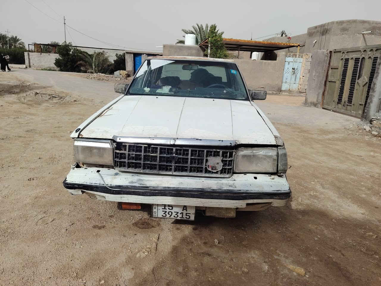 سوبر 85محرك وكير فيفيتي  ٢٤ وبيها مجال مكان السياره الوركاء السماوه هاتف ***********
