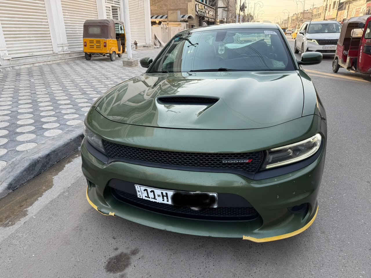 جارجر 19 شركة هارلم gt فول مواصفات بيها ربع باب السايق صبغ وبارد بمقدمة البنيد وشخطة بالباب ماشية 107 الف ميل مكان سيارة بغداد الامين 2 الي تفيدة اهلا وسهلا والي يشوفها هواي الله يرزقها احسن منها 
***********
