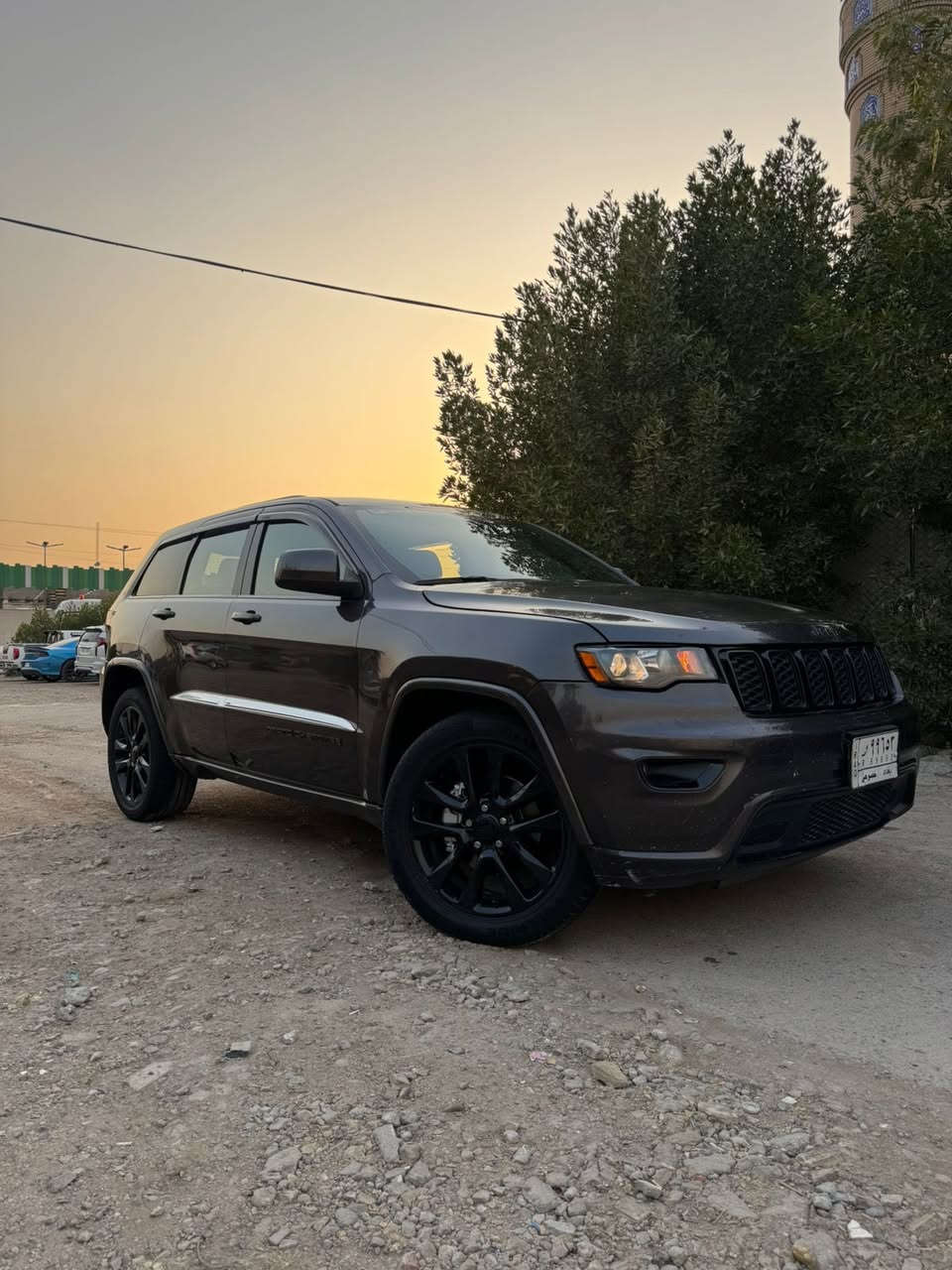 جيب للبيع موديل ٢٠١٨ وارد أمريكي محرك ٦ سلندر ٣٦٠٠ فول مواصفات ماعده القماره بصمه ابواب بصمة تشغيل شاشة كبيره صندوك كهرباء كامرا حساسات رادرات كشنات جلد وكهرباء تحكمات توقف ذاتي مثبت سرعه سيارة نظيفه وجاهزه محرك كير تبريد ثلج حداديه ميكانيك كله على وضع الشركة سيارة حادثها مال امريكا بنيد وجاملغ بدون دواخل وهنا صار بيها صبغ تلث قطع اثر شخوط يعني كل السيارة بيها خمس قطع ماشية ٦٤ الف رقم بغداد مشروع وطني تحويل ثاني يوم سعرها ١٥٠ ورقه ومكان السيارة بغداد البلديات ***********
