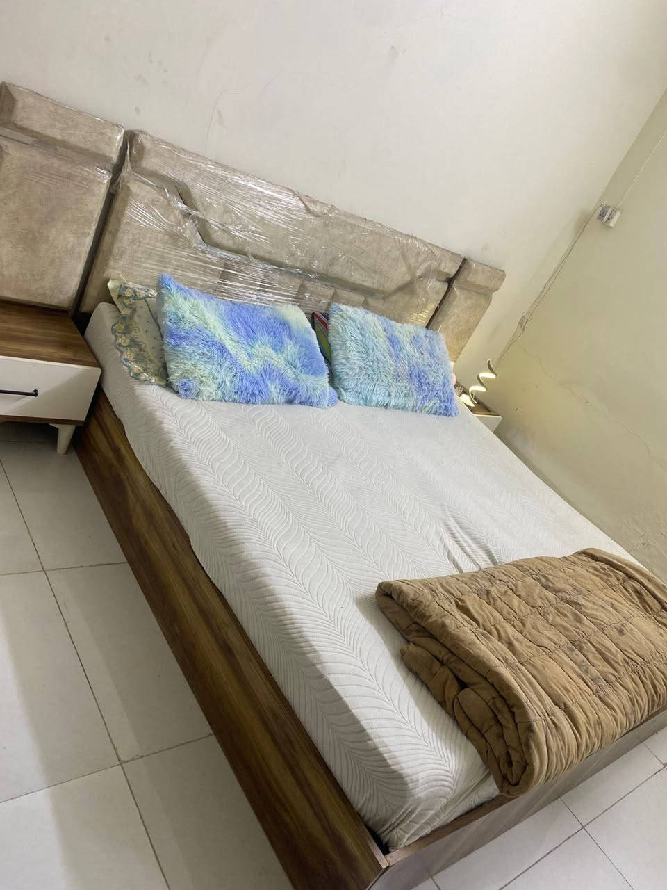 غرفه نوم نظافه ١٠٠/٩٠ مكان الاعظميه للبيع سعر ٤٥٠


**إذا كنت صاحب هذا الإعلان وتريد حذفه لأي سبب، رجاءا أرسل رسالة إلى الدعم الفني**