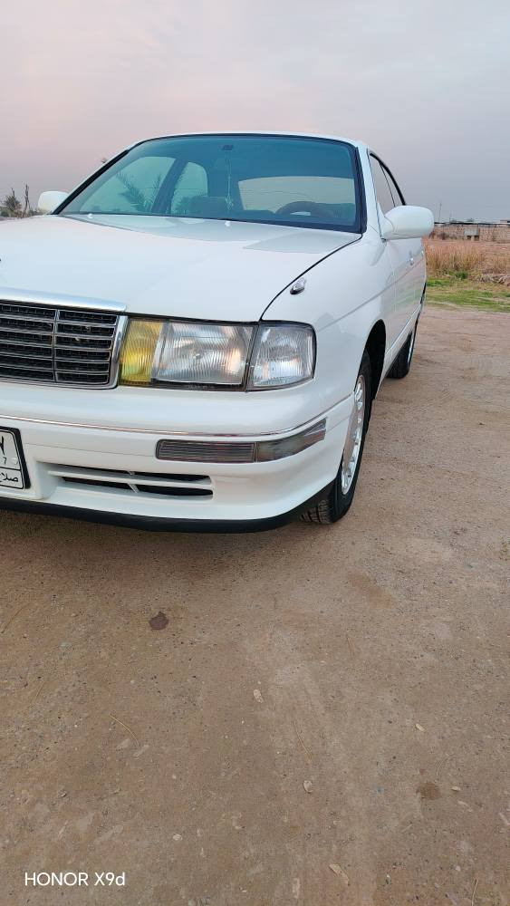 السلام عليكم كراون بطه للبيع موديل 94 رقم صلاح الدين مشروع وطني لل 27  تحول مباشر كفاله من الضربه والكص سياره بلاديه فقط رش جماليه فرن حراري شركه جديده مال جناي محرك كير صدر تخم تاير كهربائيات شرط كلها علبلاد جام اخضر سياره خير من الله جديده للجناي بالخير عل ياخذها المكان صلاح الدين بلد للاتصال ***********
