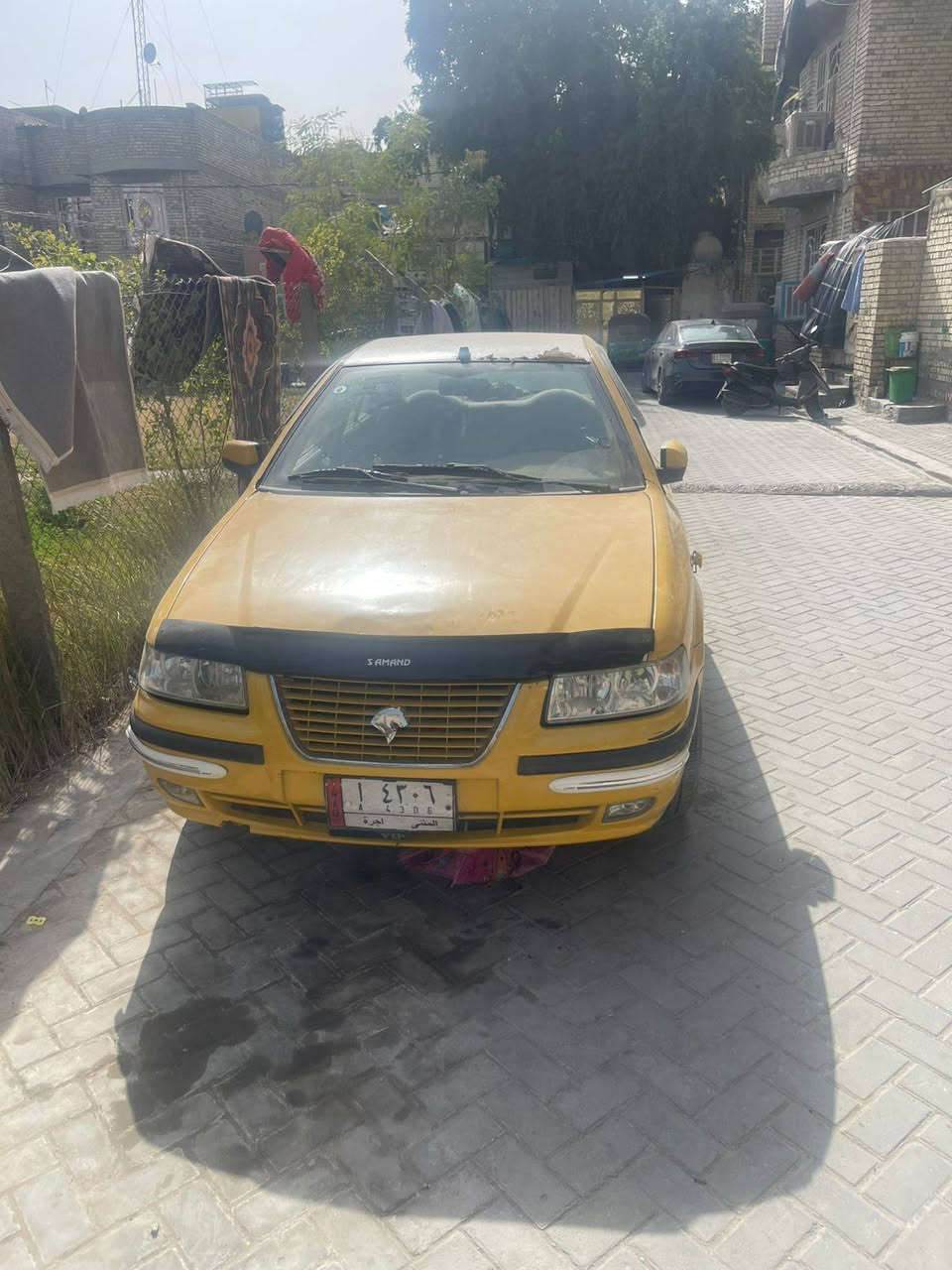 سمند2012 خير من الله مكينه وكير وحداديه وتخم تاير كهربائيه كله شغاله وبيه منضومه مال غاز مابيه نقص هيئه غرامه مصفره وهزه جديده ***********
