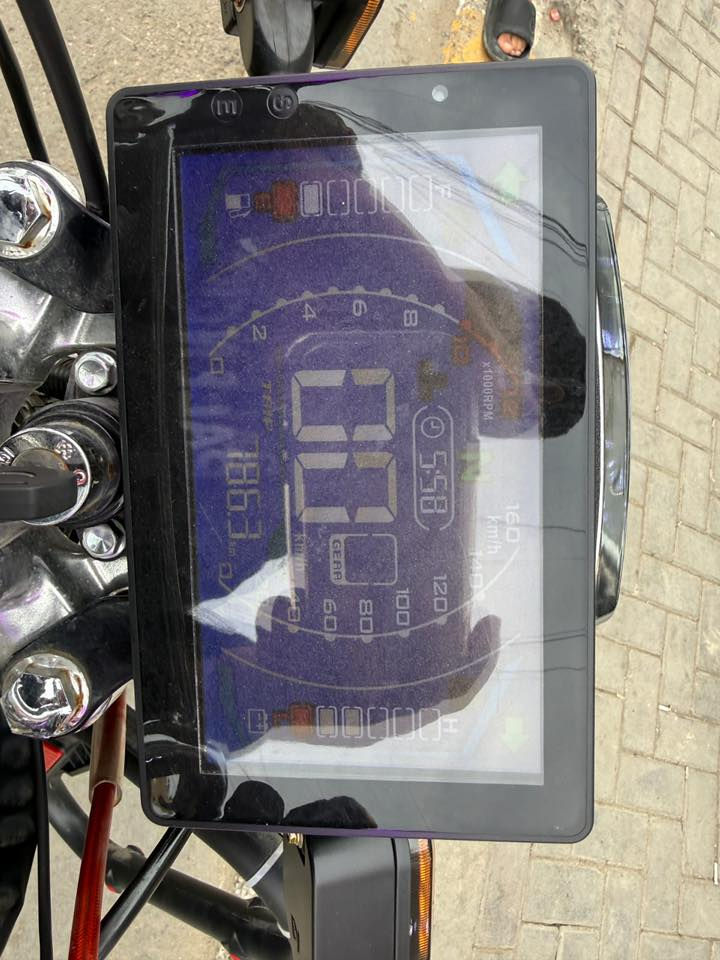 سلام عليكم دراجة سونك محرك 200c دراجة مكفولة من بجم للبجم مكينة سودة مناقصة اي شي كاملة مصار هواي من نازلة من رمبة نضافة 100 مكاني بغداد الدورة متواجد فيس هاذ رقمي *********** سعر 900 بية مجال بسيط موديل 2025
