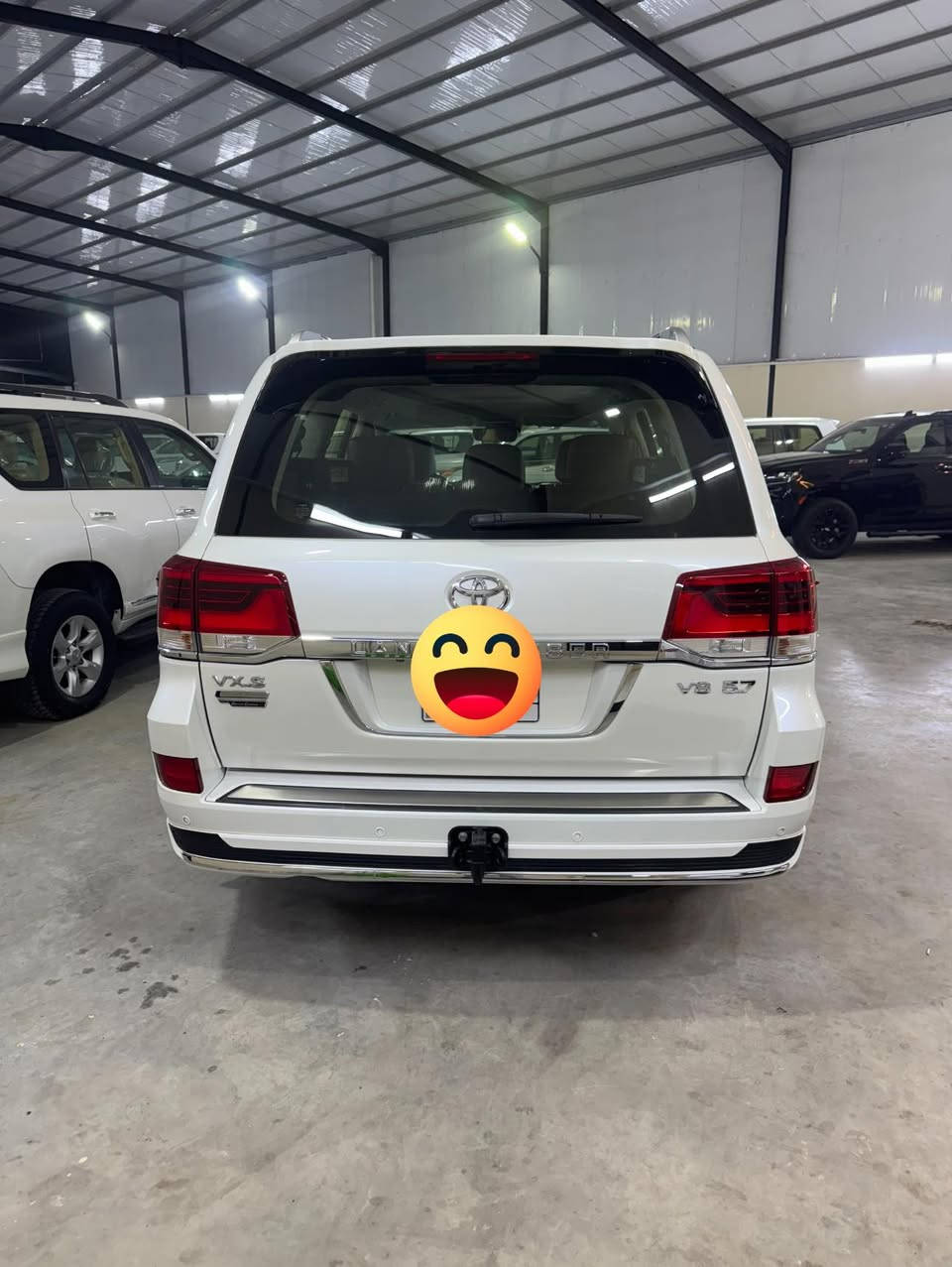 سلام عليكم
لاندكروز 2019
اعلى فئه VXS
سياره جديده وخير من الله 
دينار متصرف عليها
ماشيه 95 الف حقيقي 
فول رادار جانبي 
رادار امامي 
جكات 
كراسي كهرباء 
كرسي خزن
صندوك كهرباء
نضام قياده سبورت 
مواصفات متخلص فول الفول 
بيع مراوس حسب القناعه 
العنوان بغداد الراشديه 
هاتف *********** 
سياره جديده بمعني الكلام 
مكفوله من الصبغ والتبديل 
بيها بارد فقط
