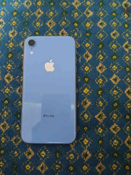 سلام عليكم ايفون اكس ار ذاكره ٦٤ بطاريه ٨٠ جهاز نضيف فقط سماعه اتصال عاطله بس بل ايربود شغاله للبيع ١٧٥ مكاني بغداد حي الجامعه وافق ادمن 
***********
