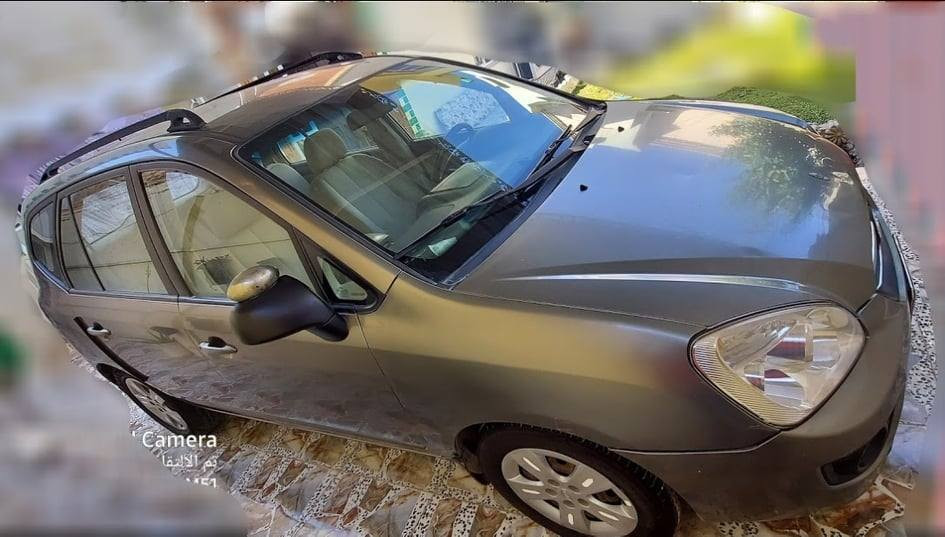 ياالله السلام عليكم للبيع كيارندو 2009 محرك 2400 رقم انگليزي بسمي سنويه 2030تبريد وتدفئه شغال تحكم مري شغال شاشه وكامره سبعه راكب تخم تاير صار سبوع شاده سياره صار عندي سبع سنوات مال جناي  هاي تفاصيل السياره السعر 95 مكان السياره السماوه الرميثه الانصال على الرقم ***********
