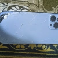 عندي اليفون 13 برو ماكس جهاز مدل شاشه وبطاريه شاشه وكامره نوعيه زينه و...